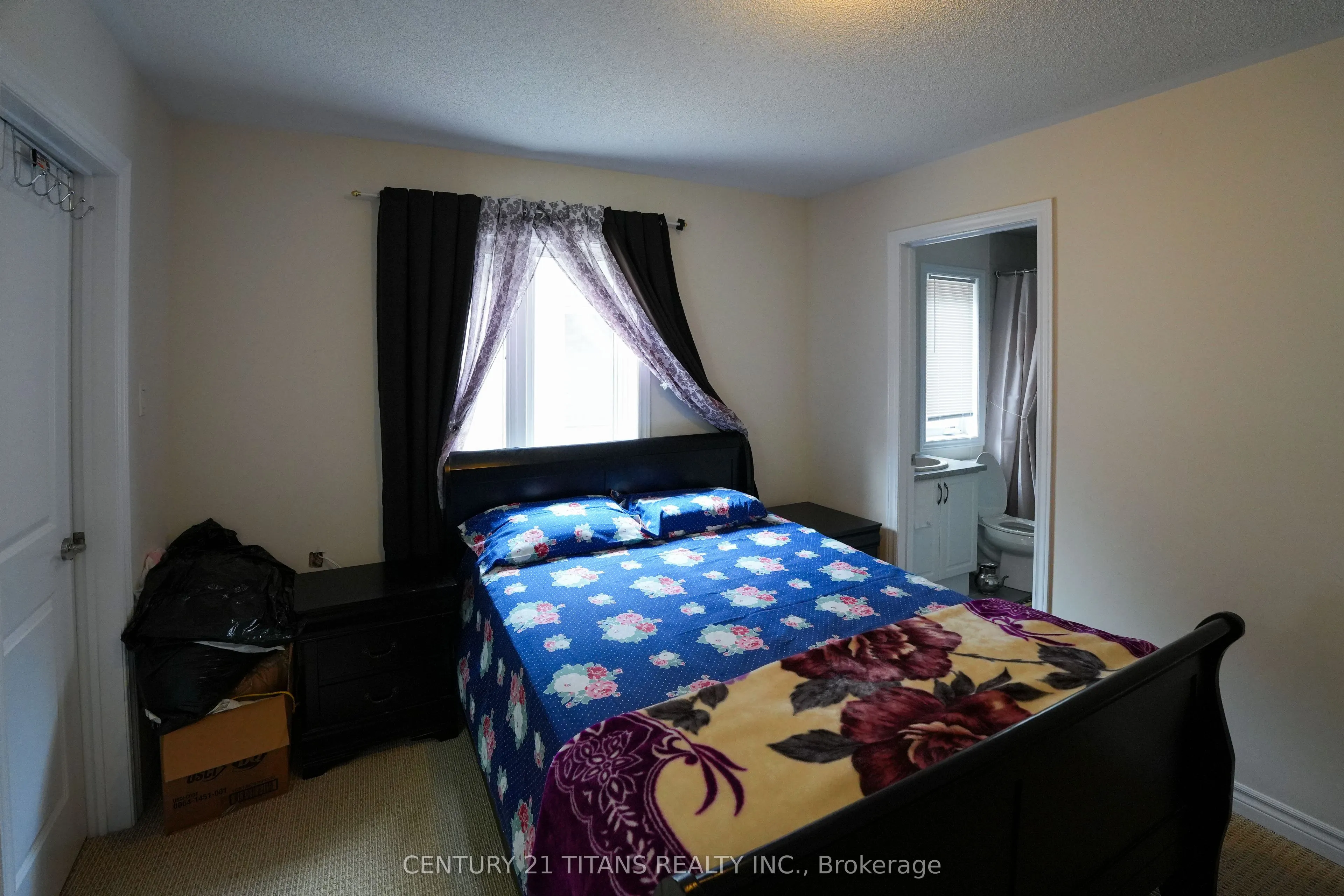 42 Lola Crescent
