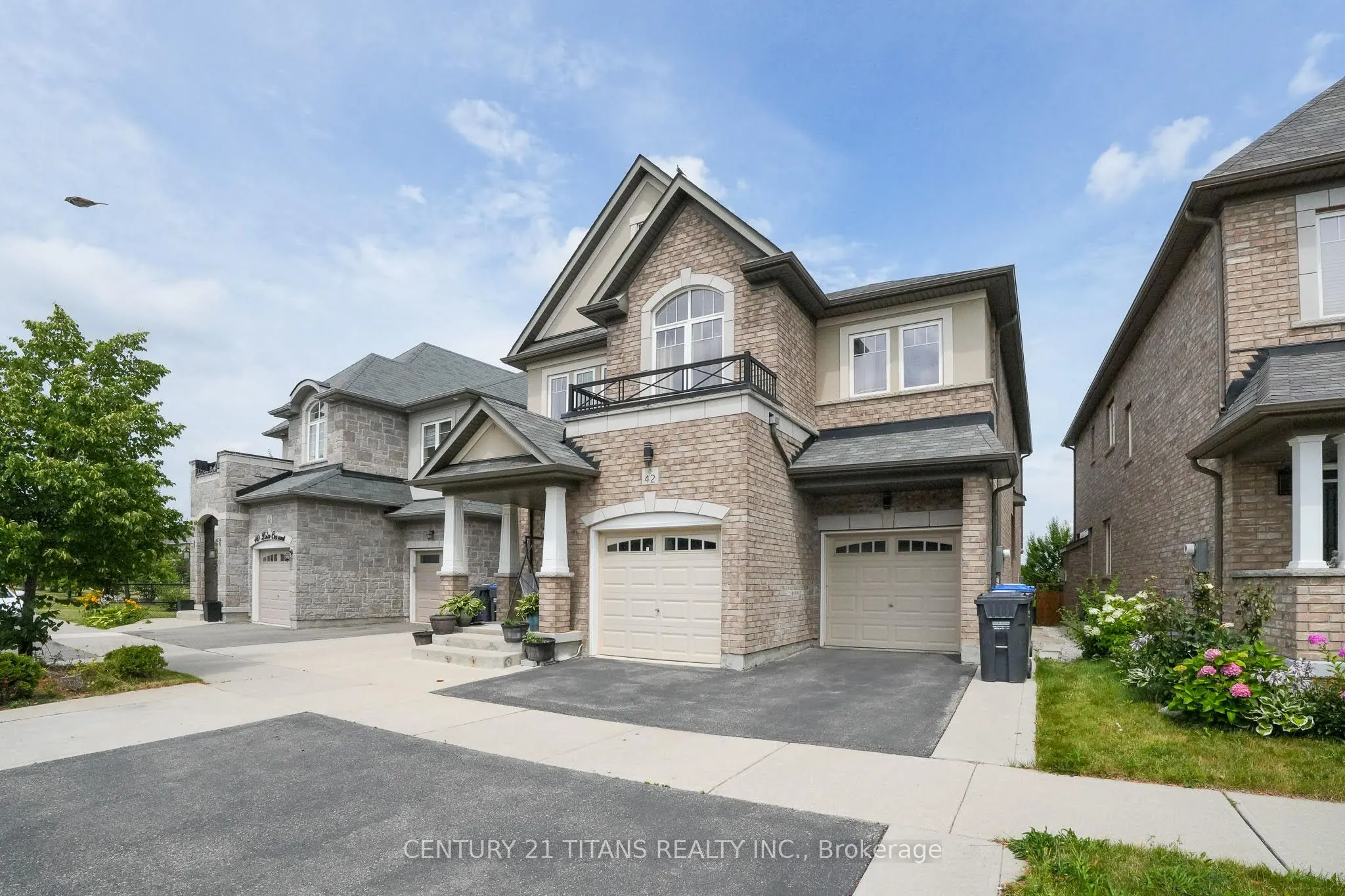 42 Lola Crescent