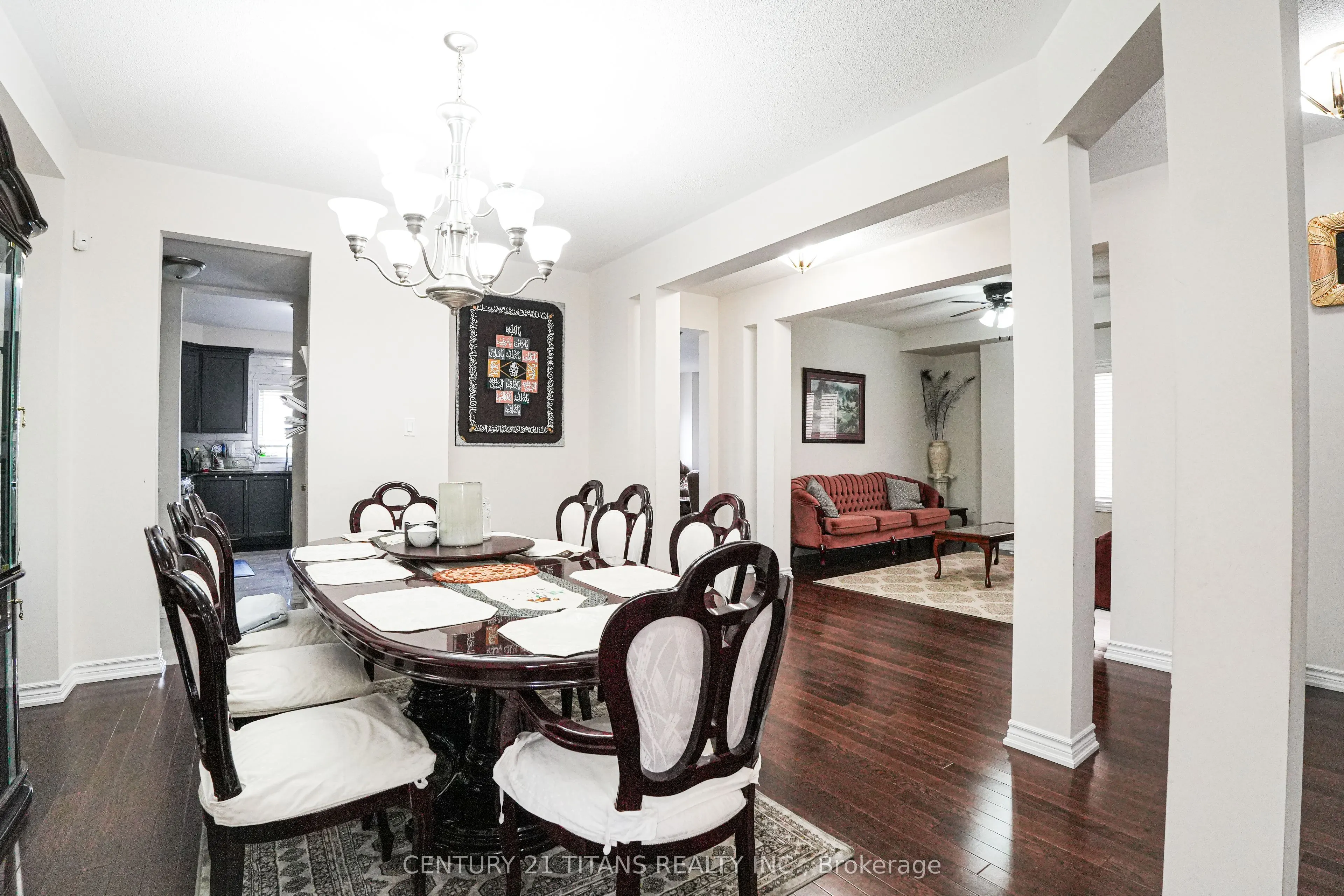 42 Lola Crescent
