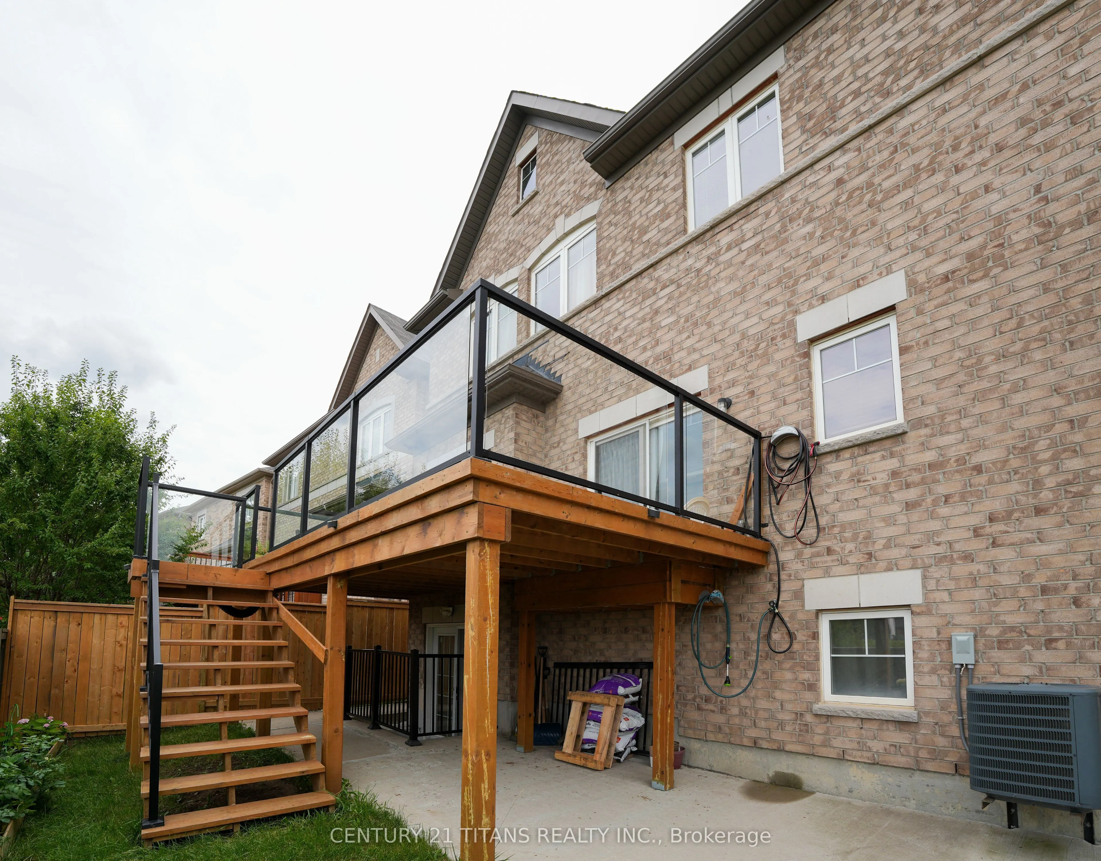 42 Lola Crescent