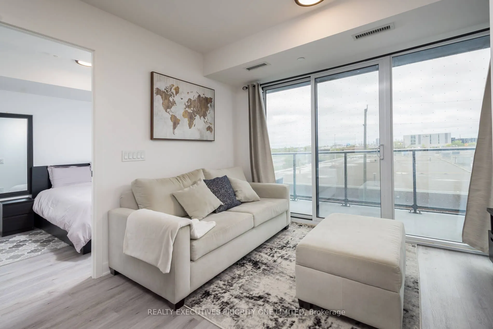 36 Zorra Street, #405