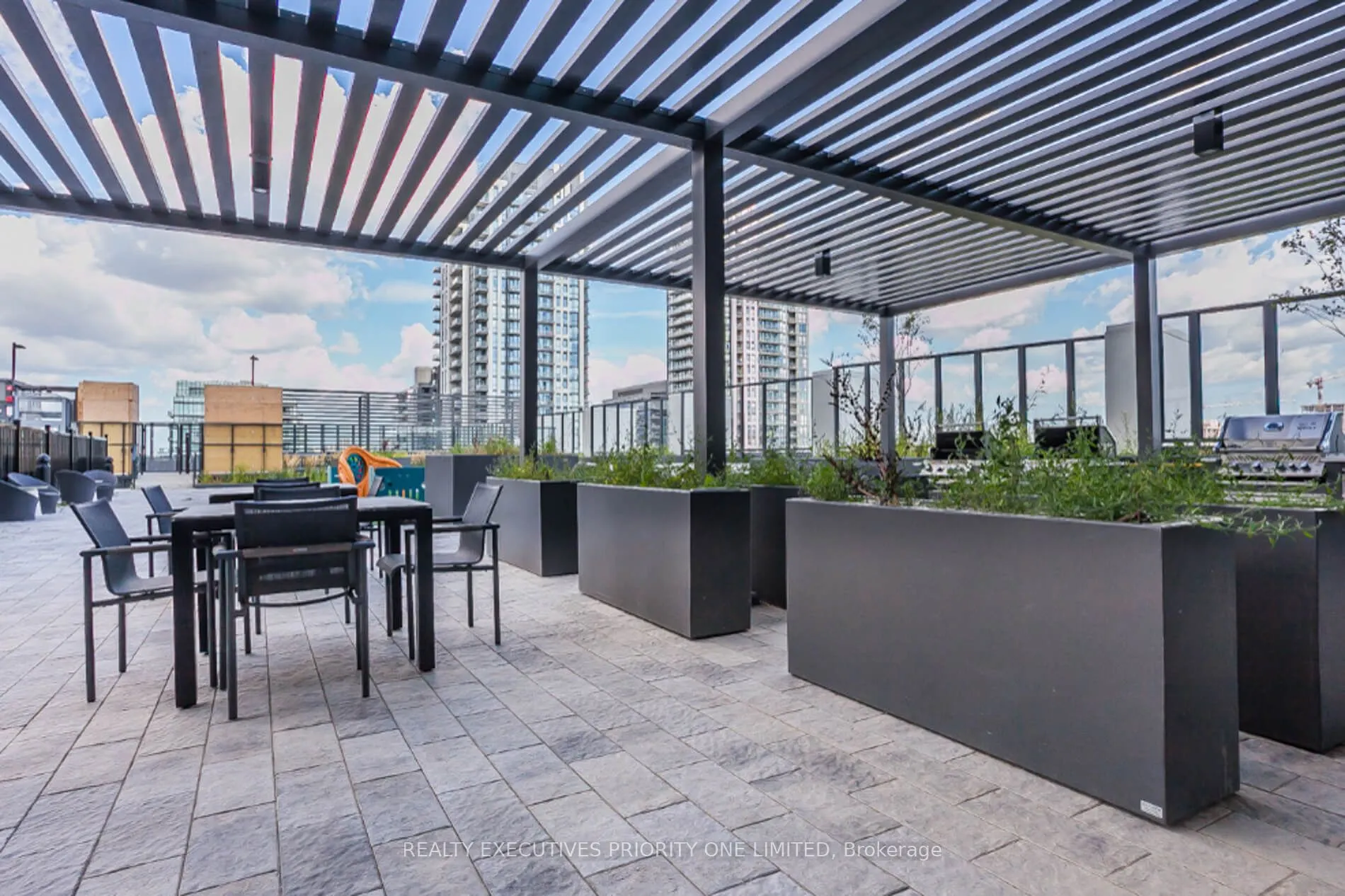 36 Zorra Street, #405