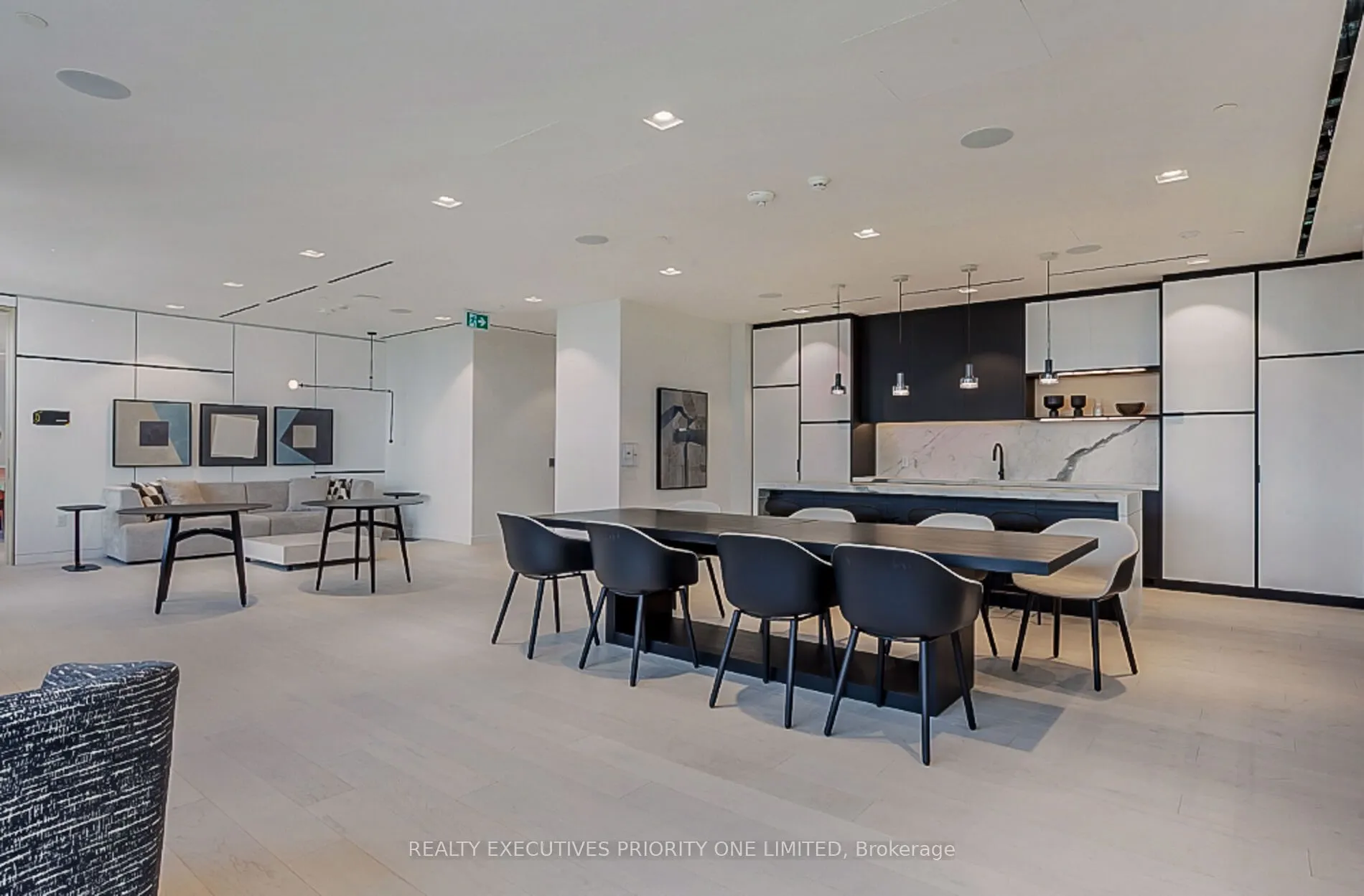 36 Zorra Street, #405