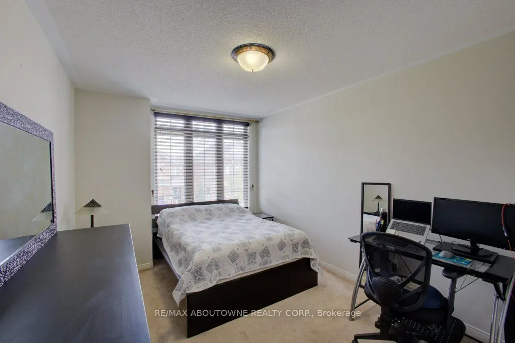773 Shanks Heights