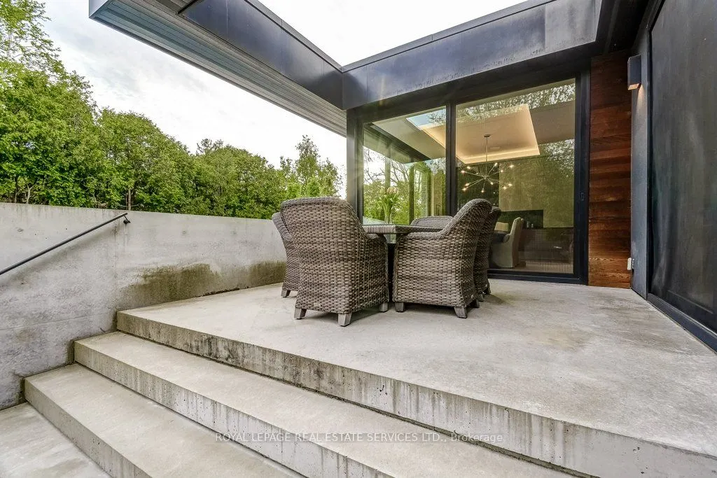144 Sparling Court