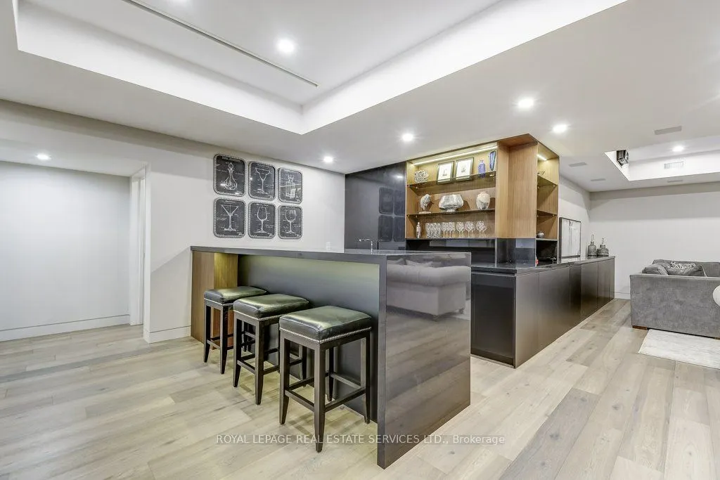 144 Sparling Court