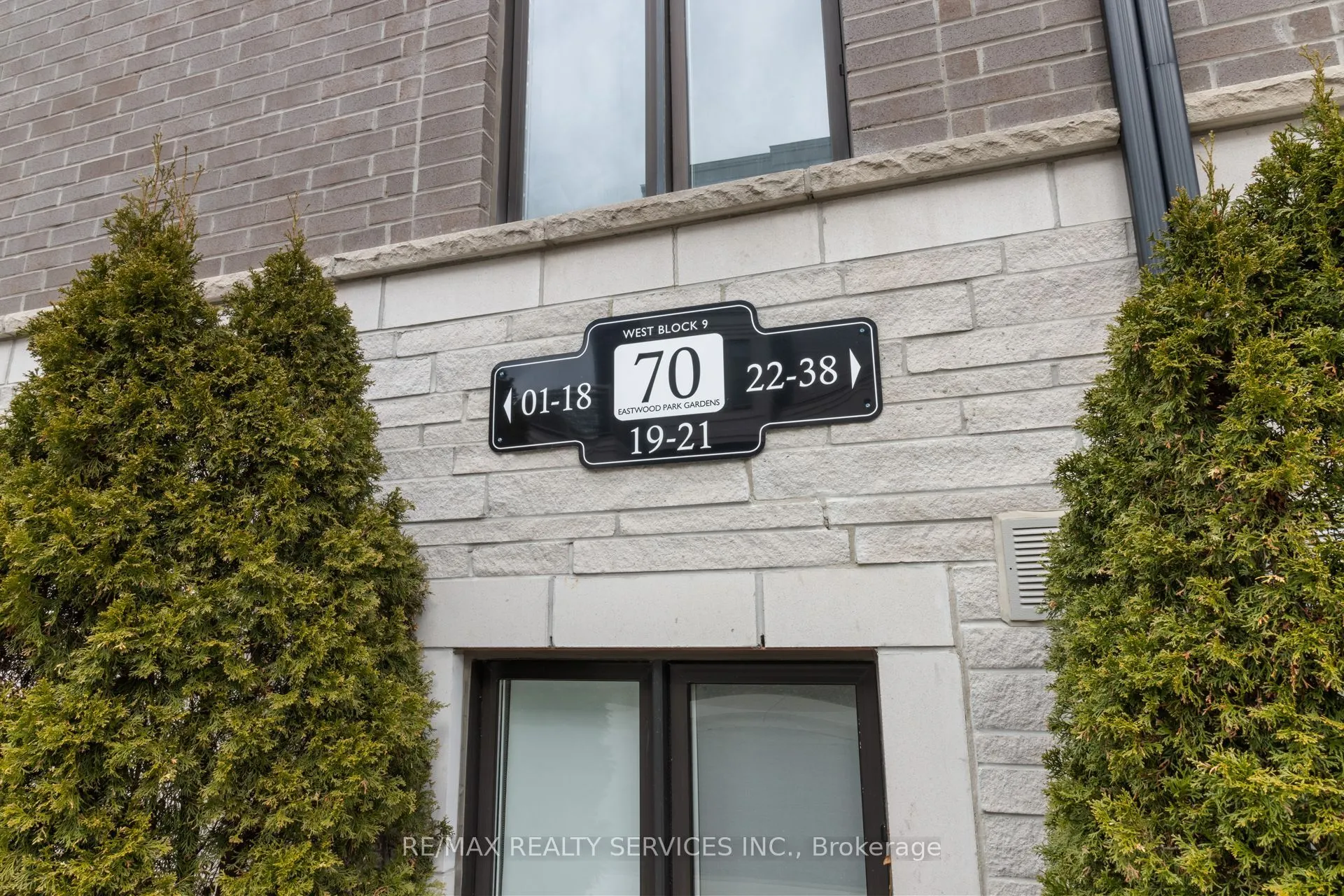 70 Eastwood Park Gardens, #40
