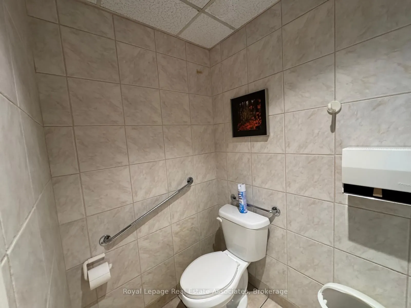 268 Lakeshore Road E