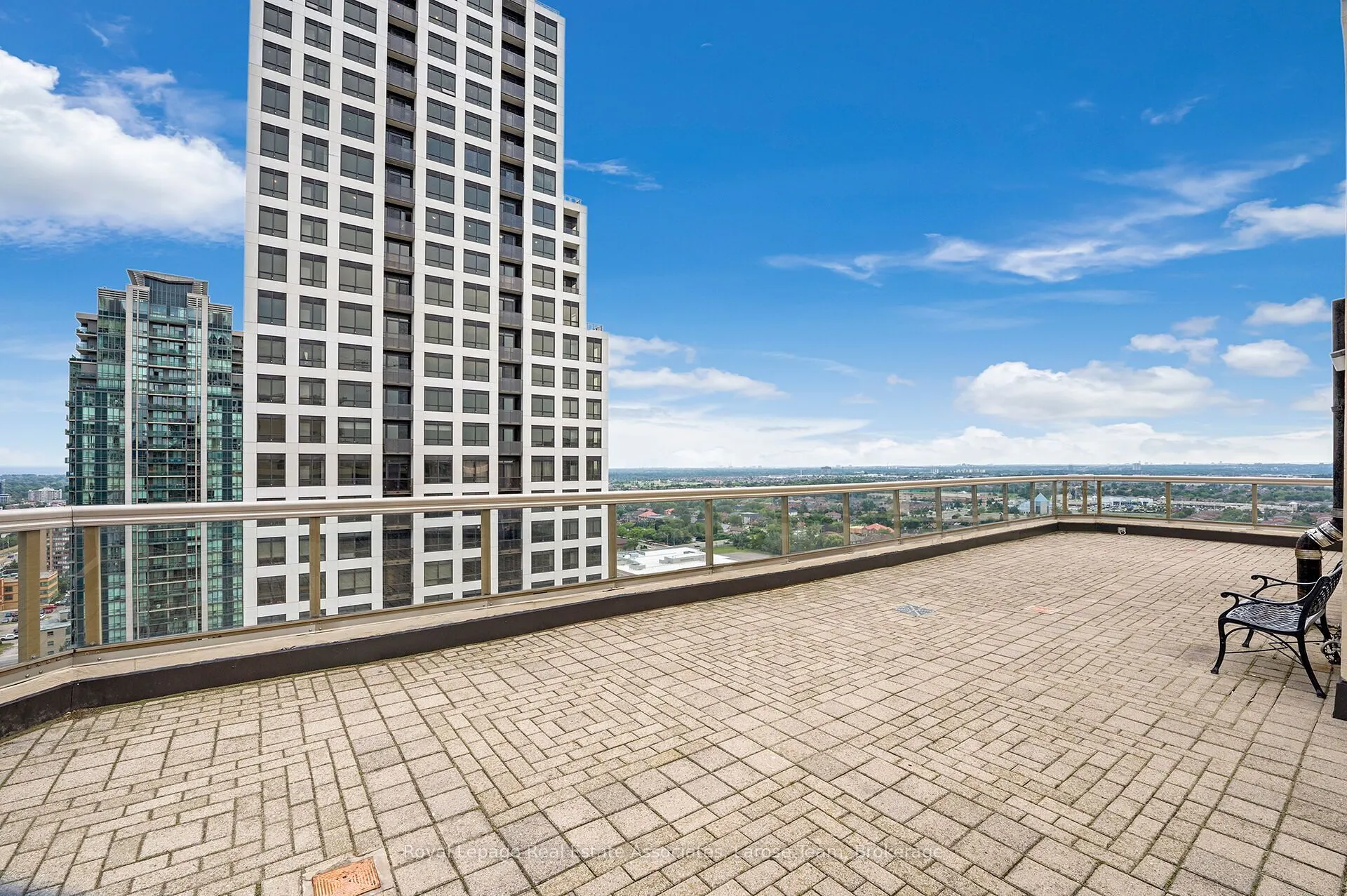 55 Elm Drive W, #Ph02