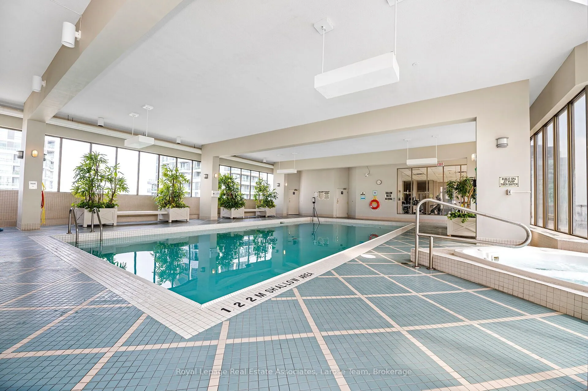 55 Elm Drive W, #Ph02