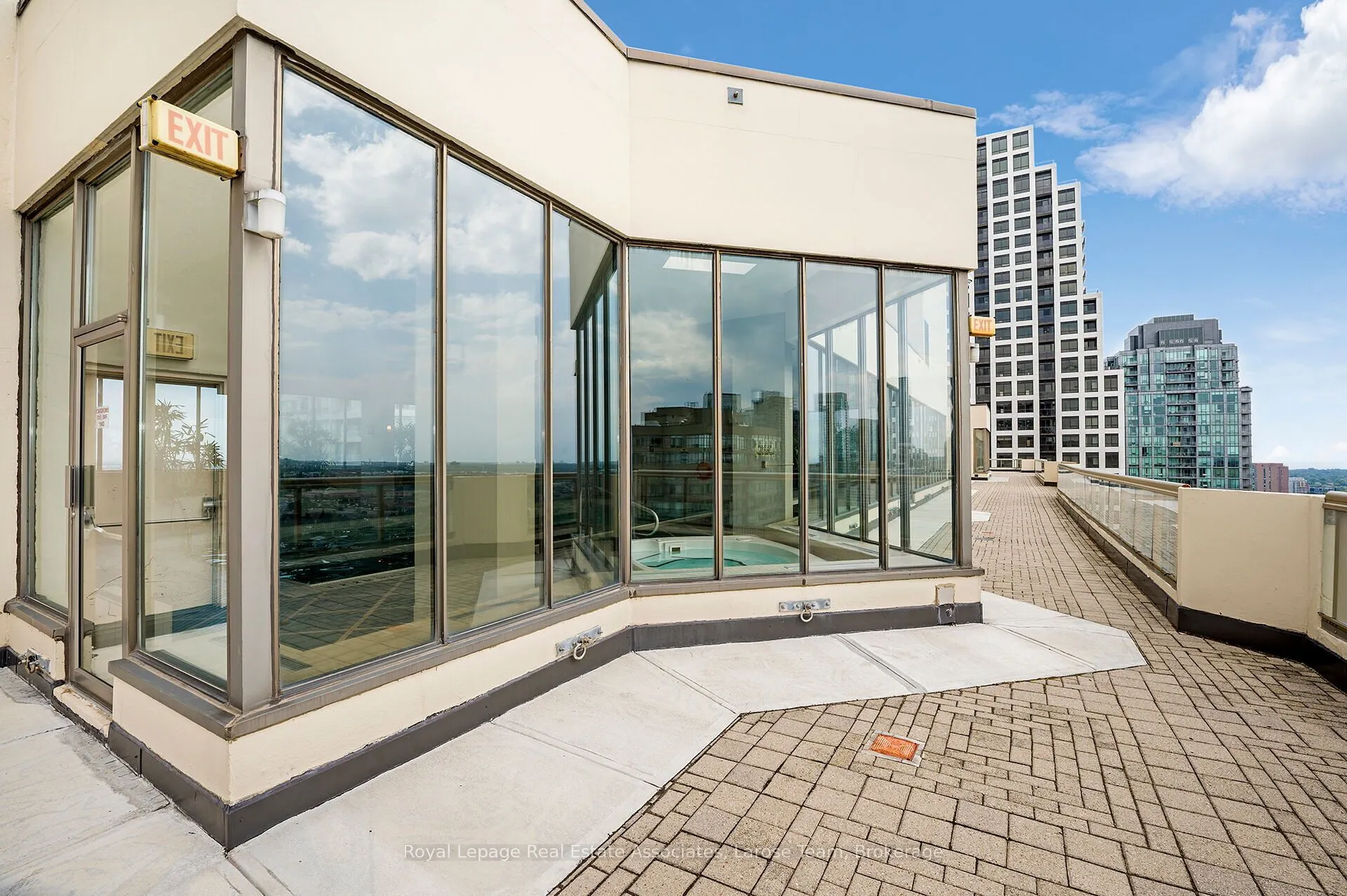 55 Elm Drive W, #Ph02