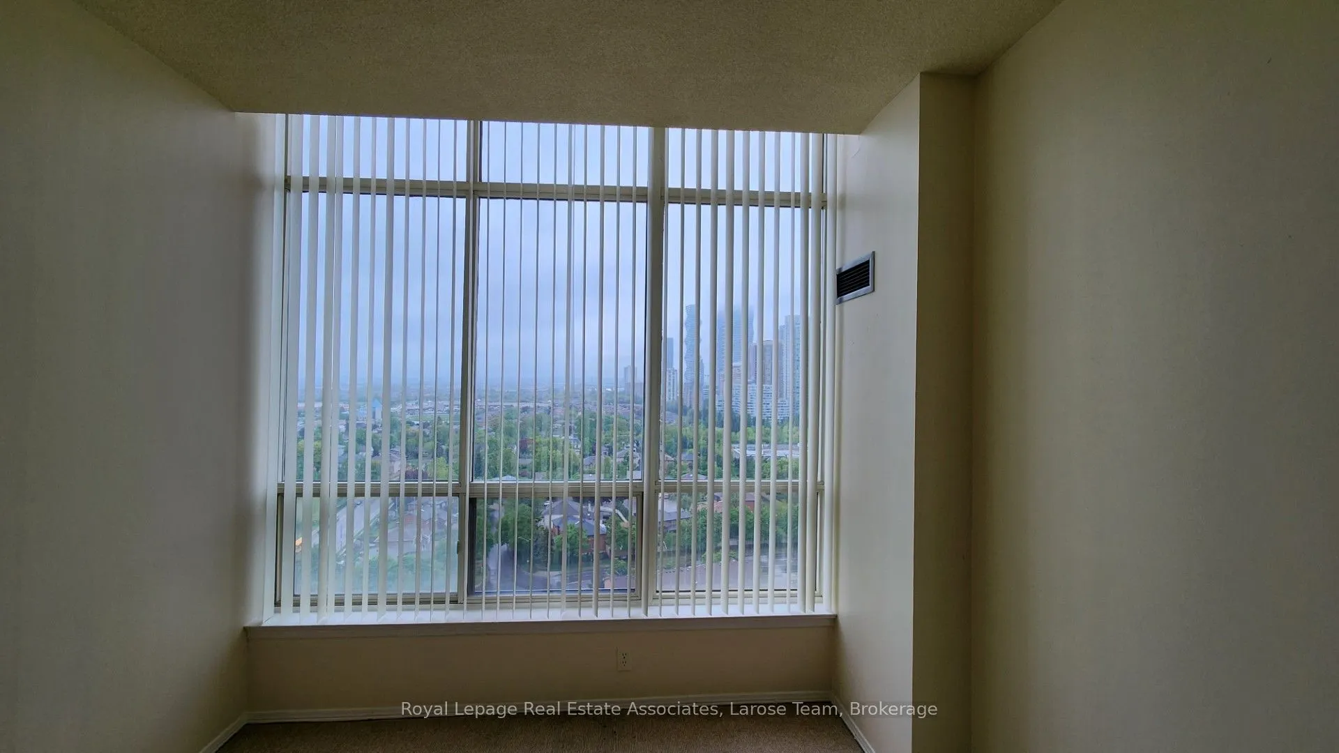 55 Elm Drive W, #Ph02