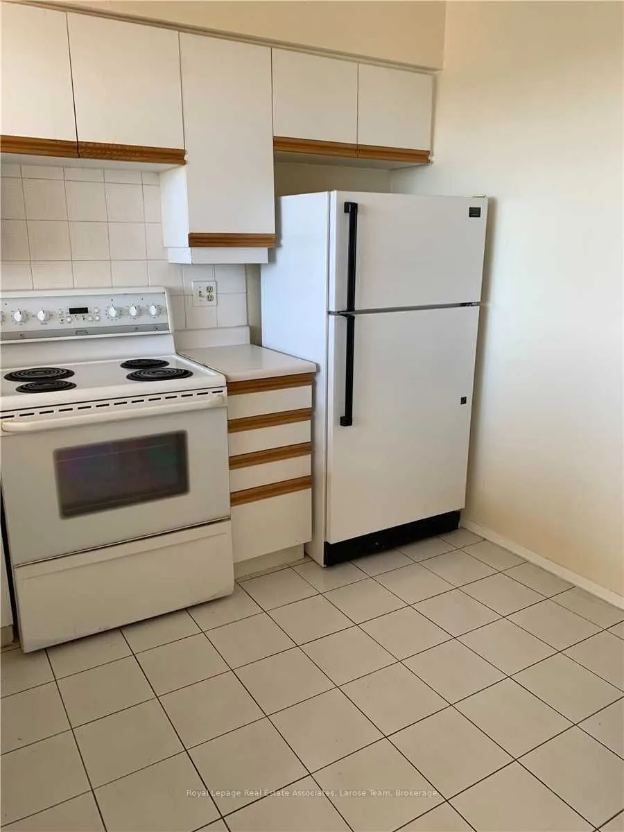 55 Elm Drive W, #Ph02