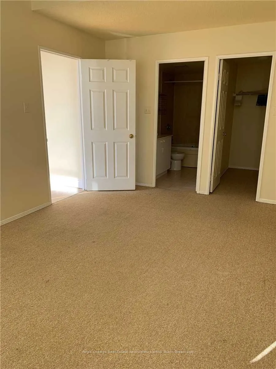 55 Elm Drive W, #Ph02