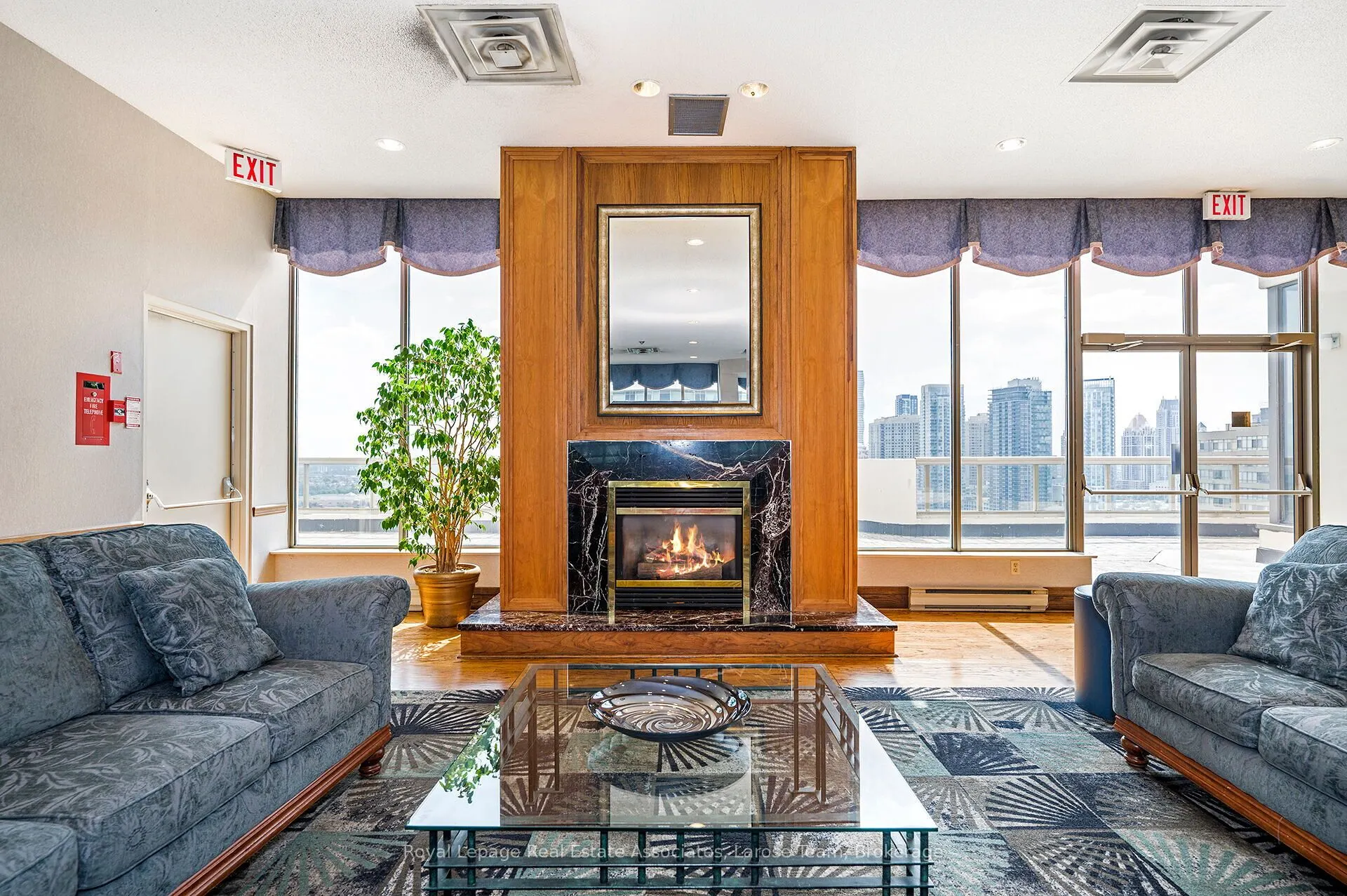 55 Elm Drive W, #Ph02