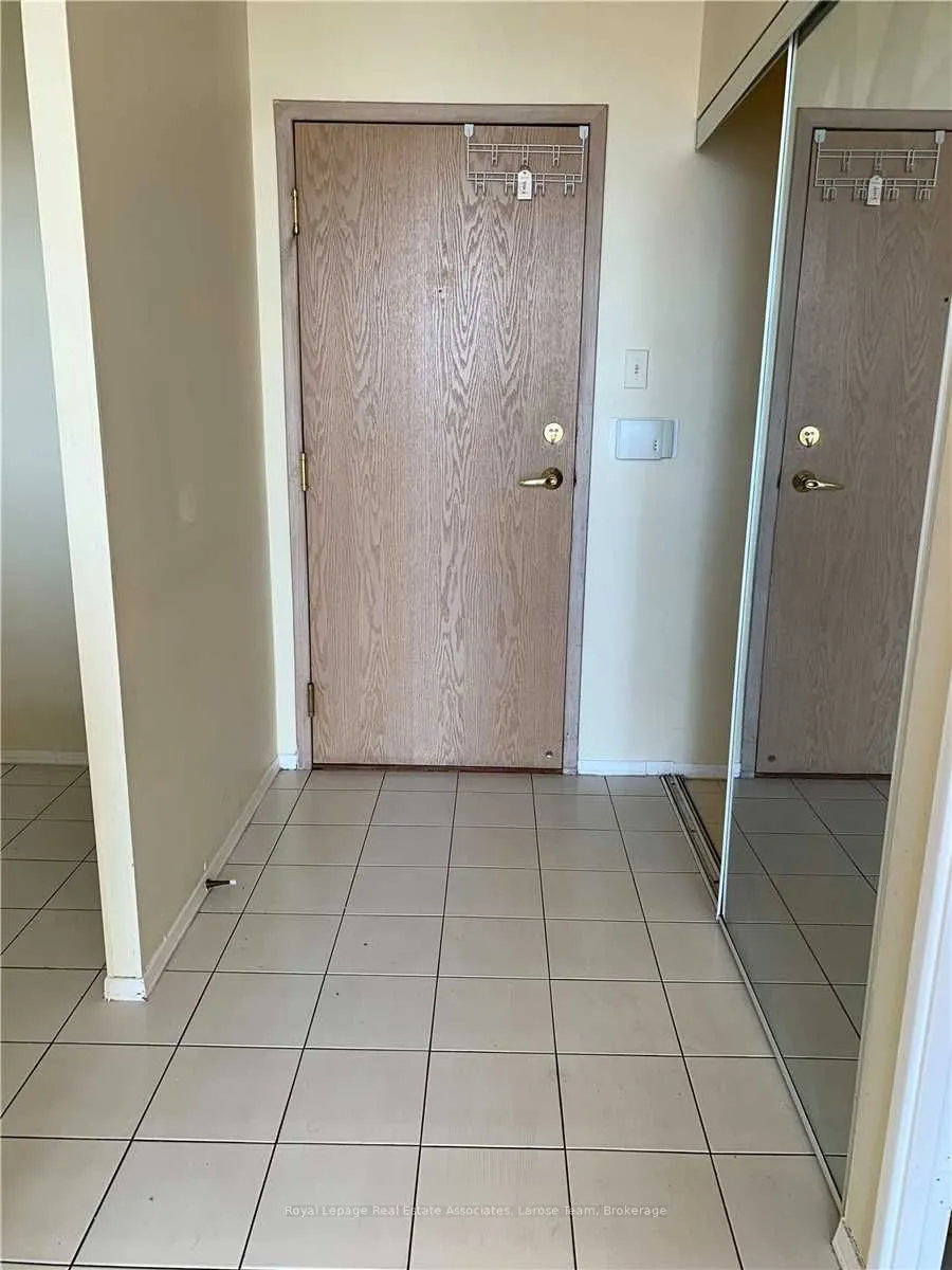 55 Elm Drive W, #Ph02