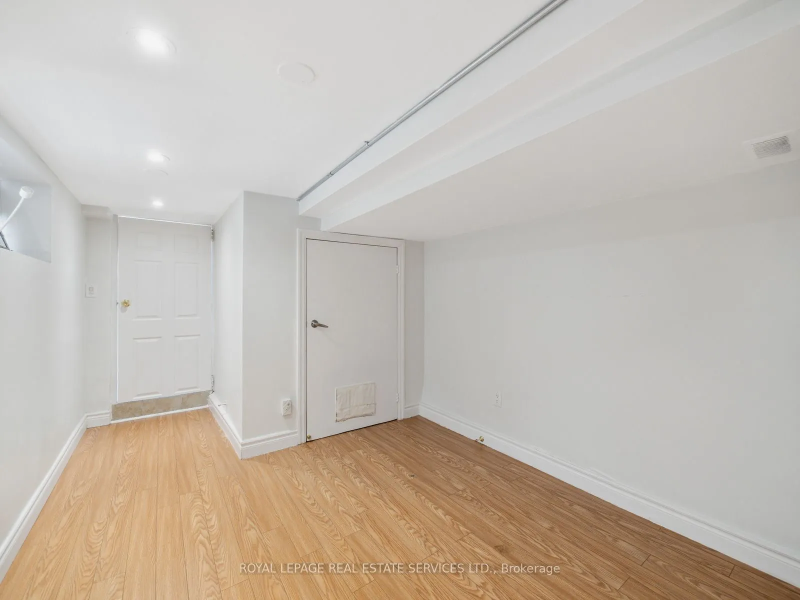 15 Melville Avenue
