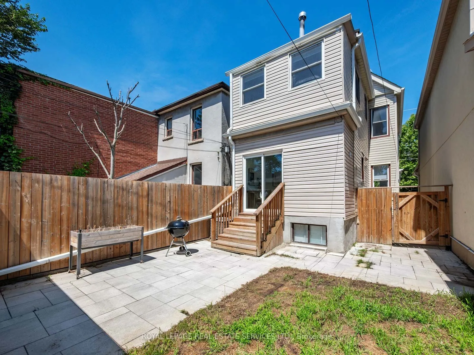 15 Melville Avenue
