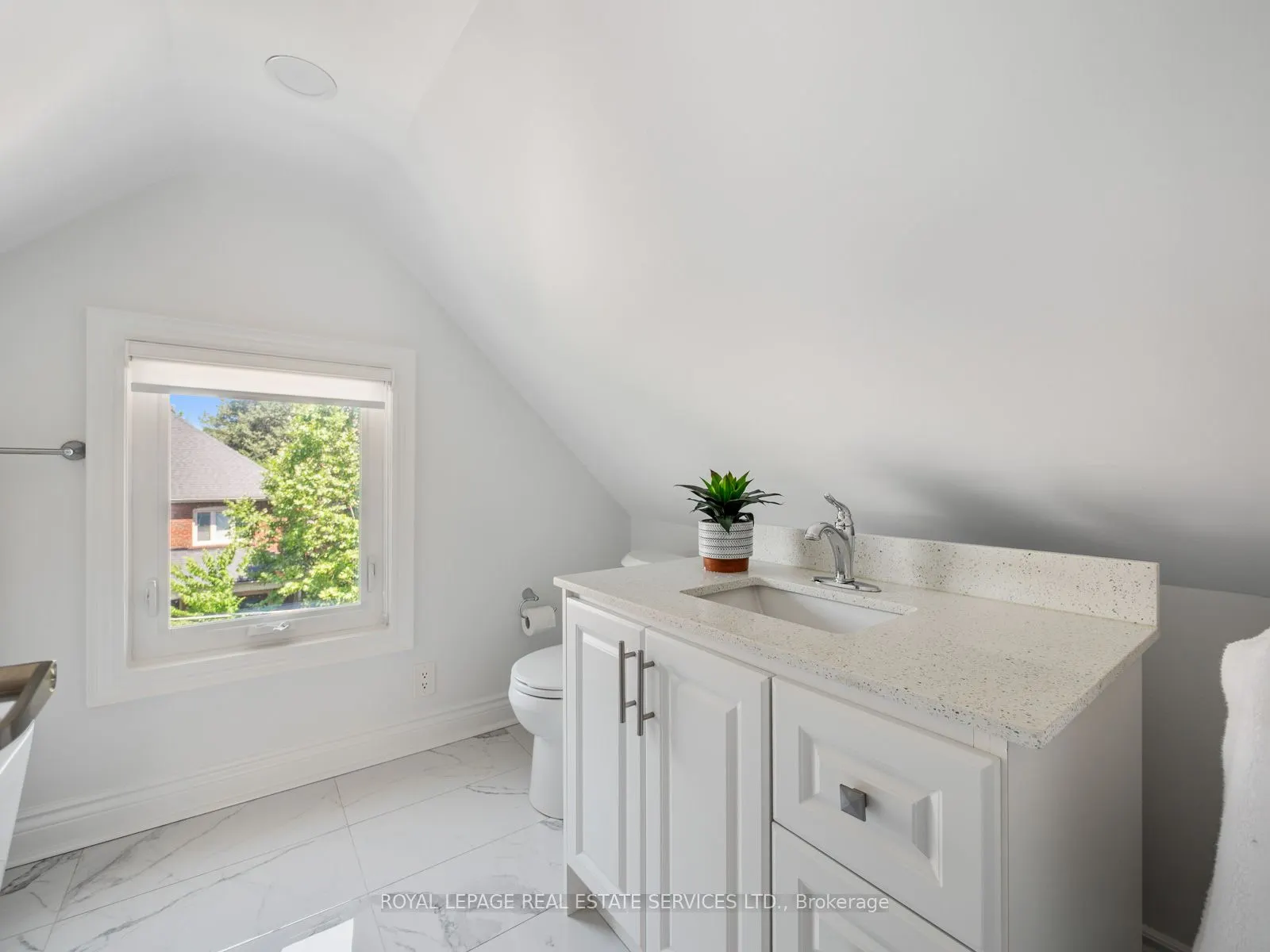 15 Melville Avenue
