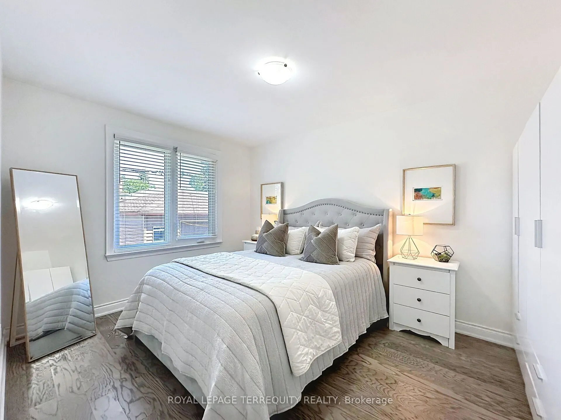 16 Pagebrook Drive