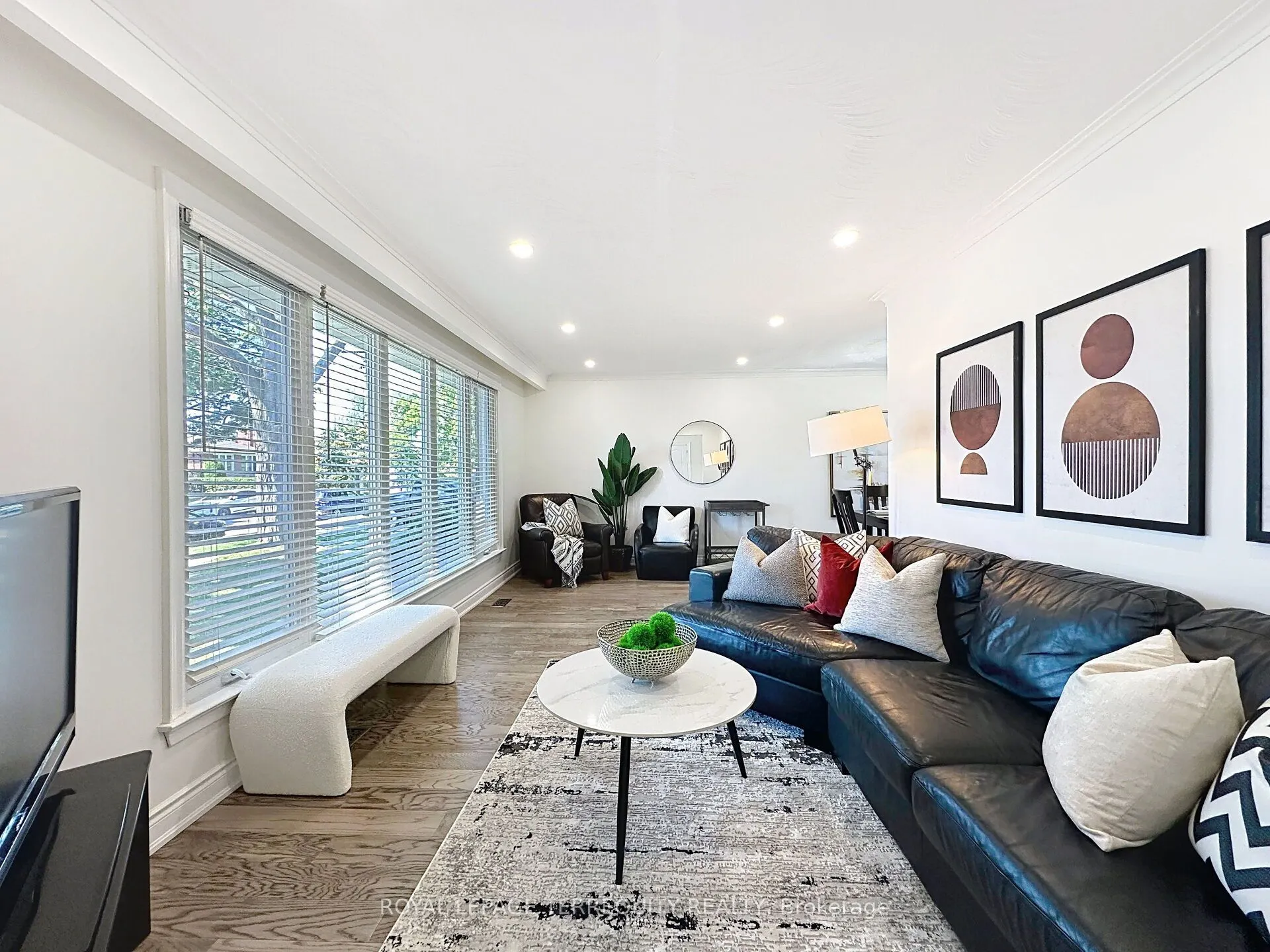16 Pagebrook Drive