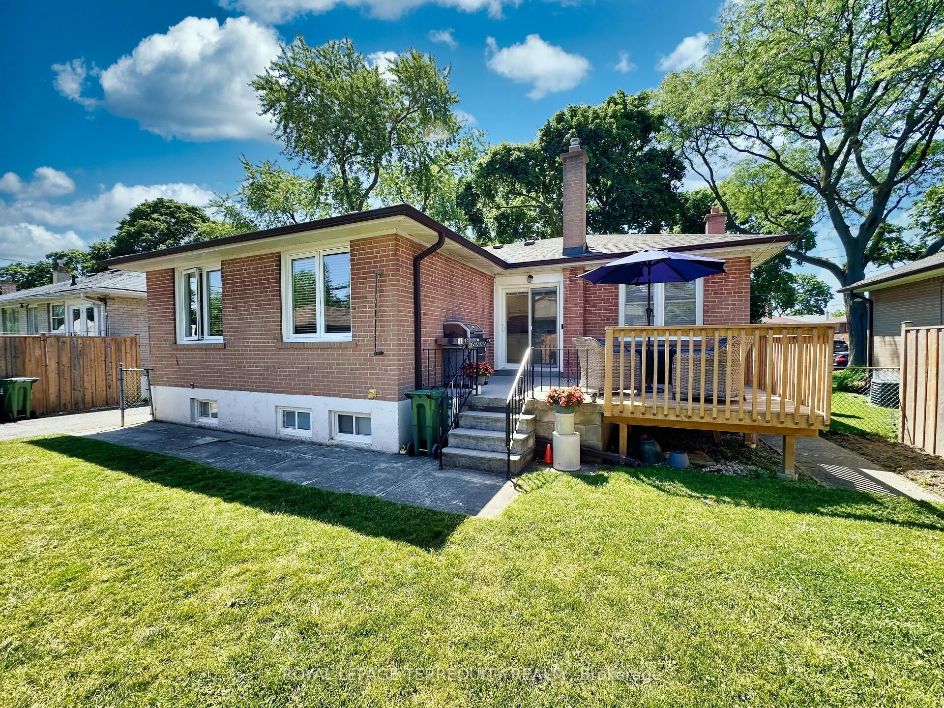 16 Pagebrook Drive