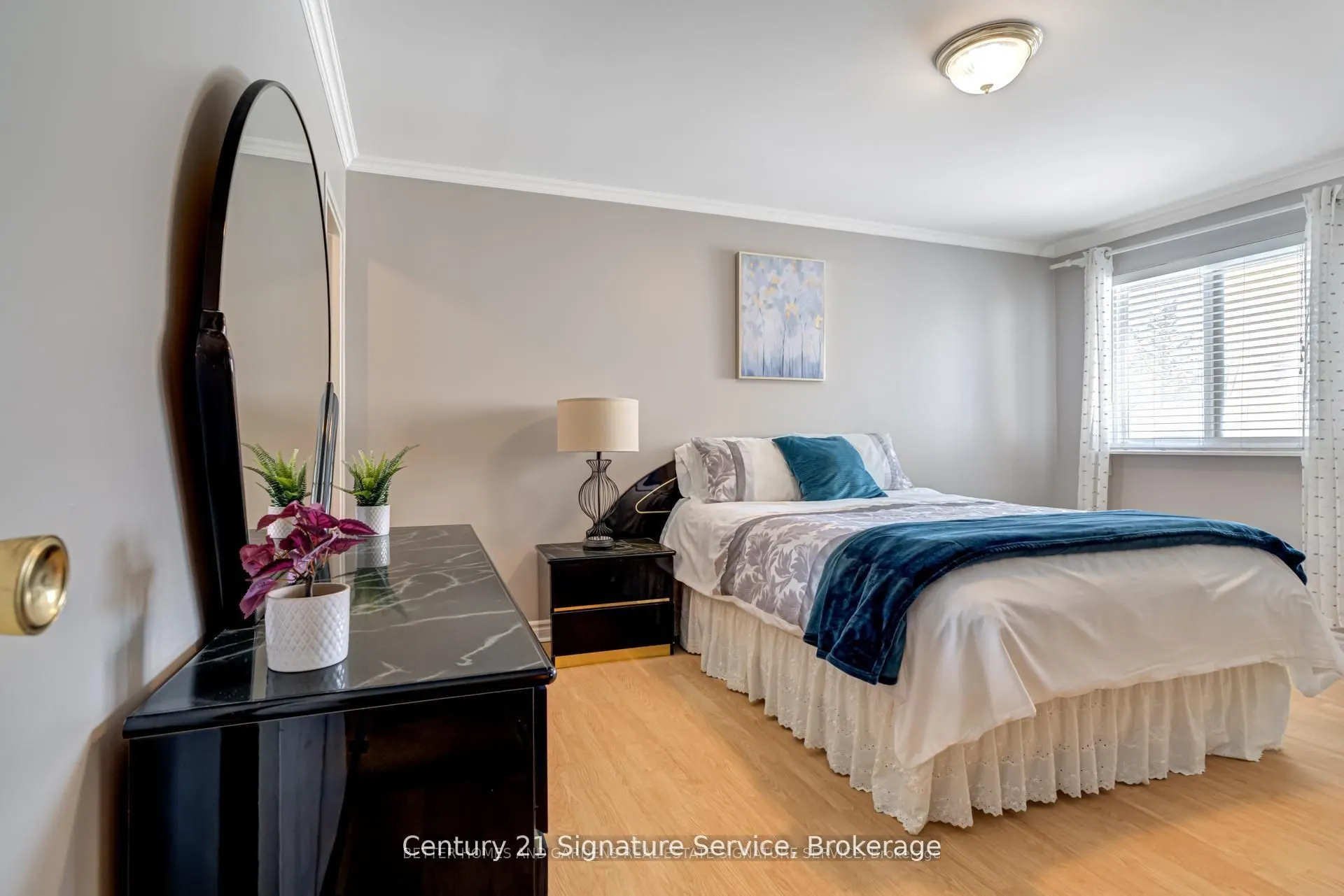 2001 Bonnymede Drive, #15