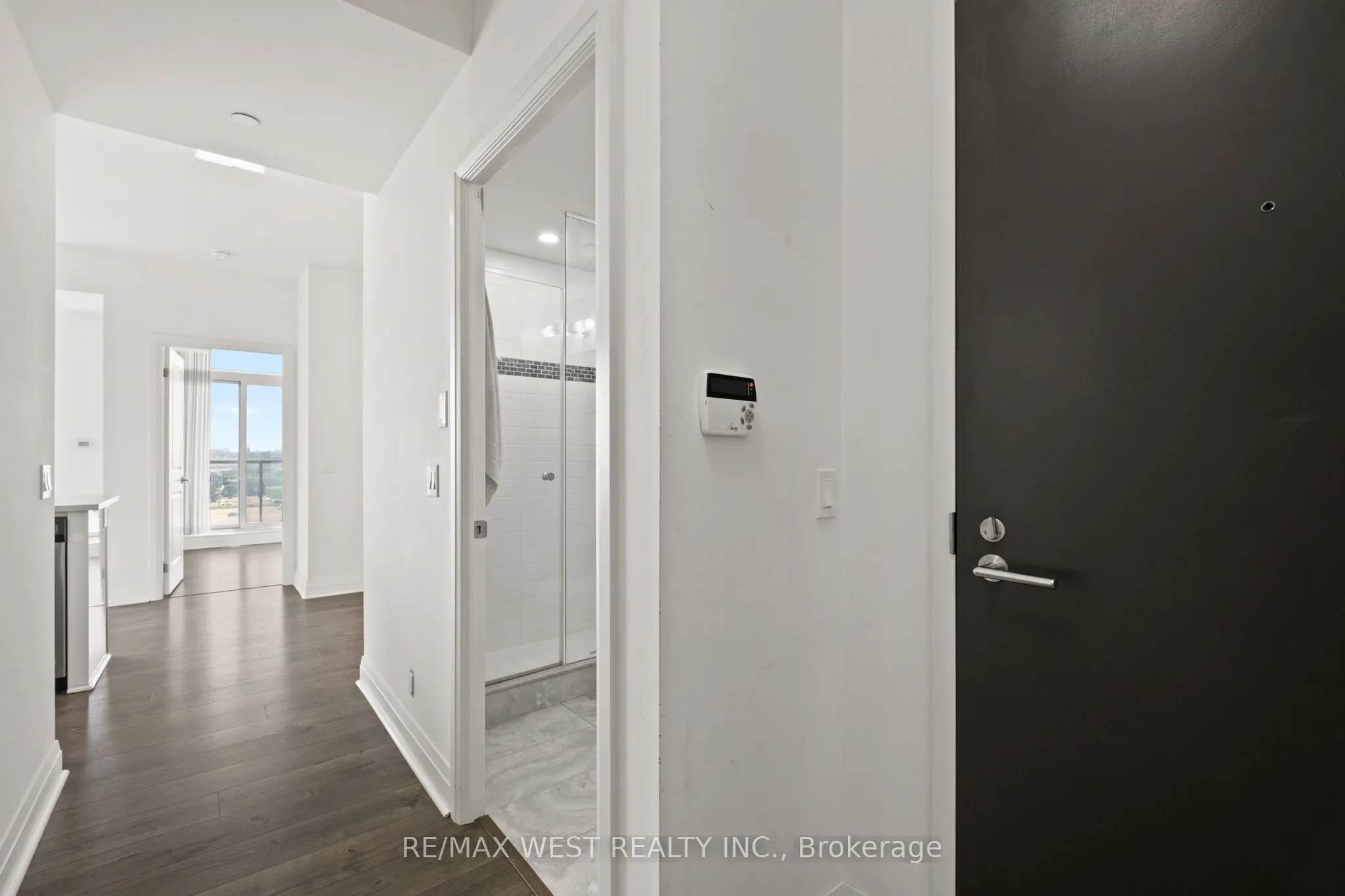 15 Zorra Street, #907