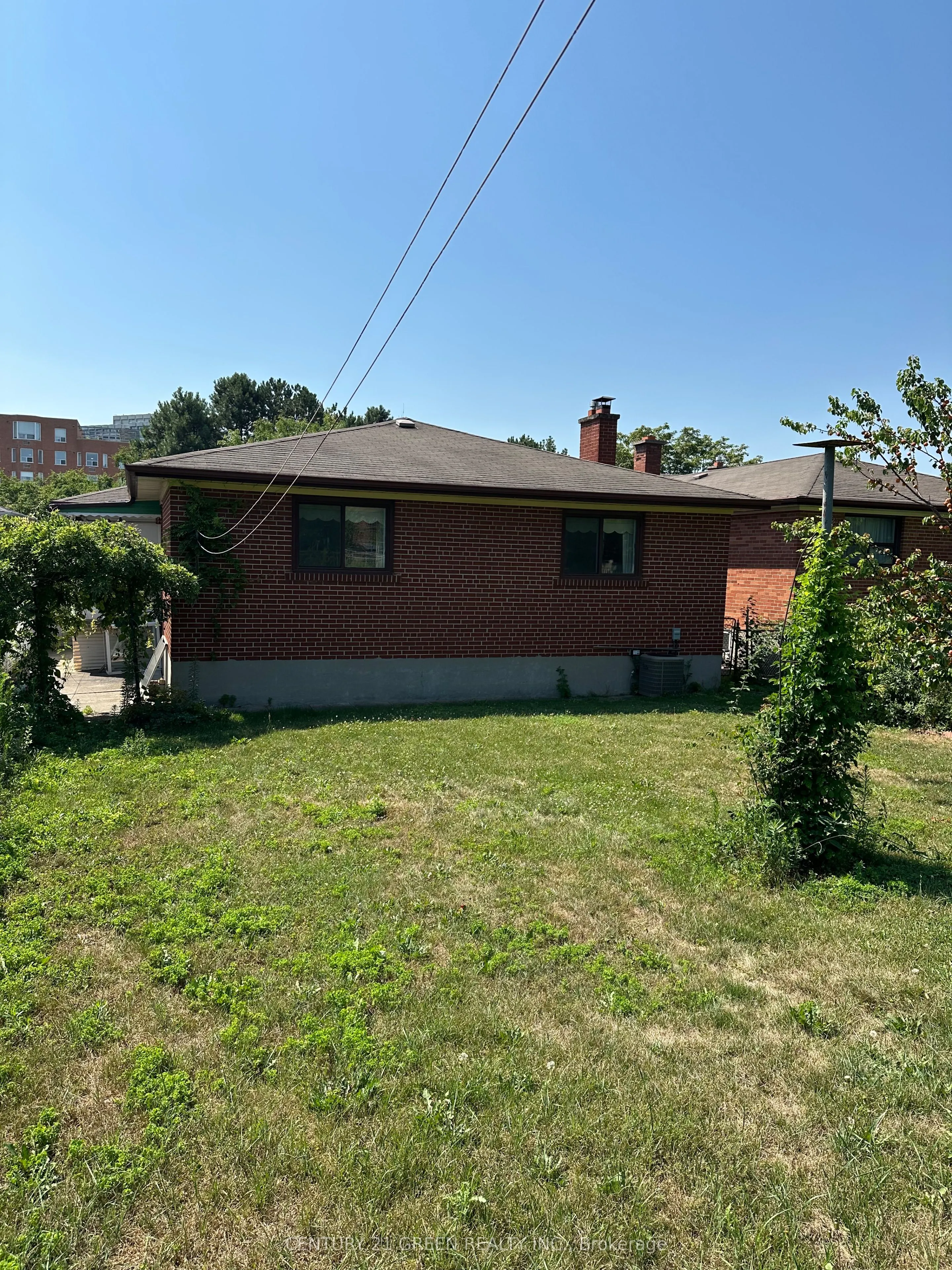 102 Clement Road
