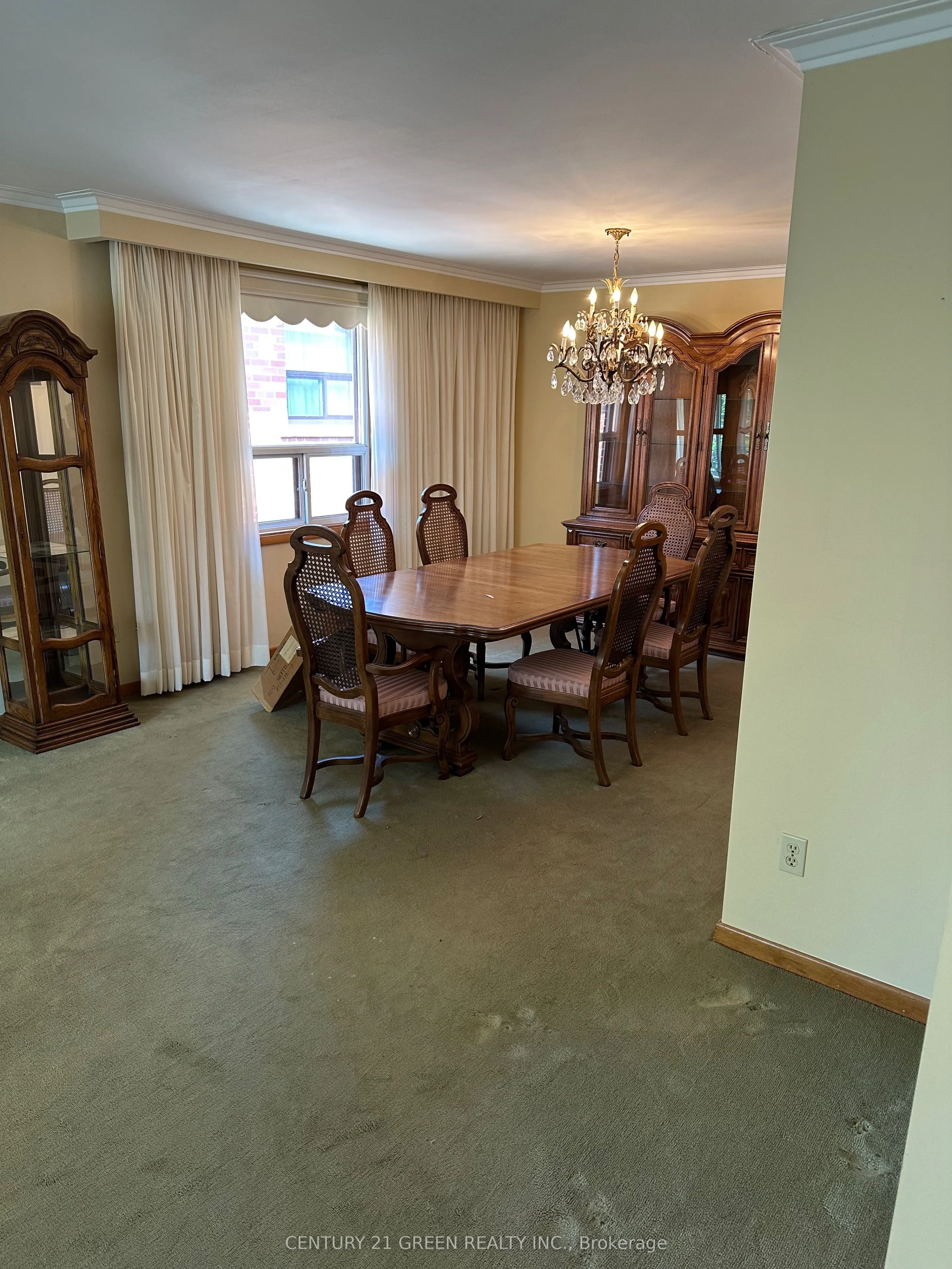 102 Clement Road