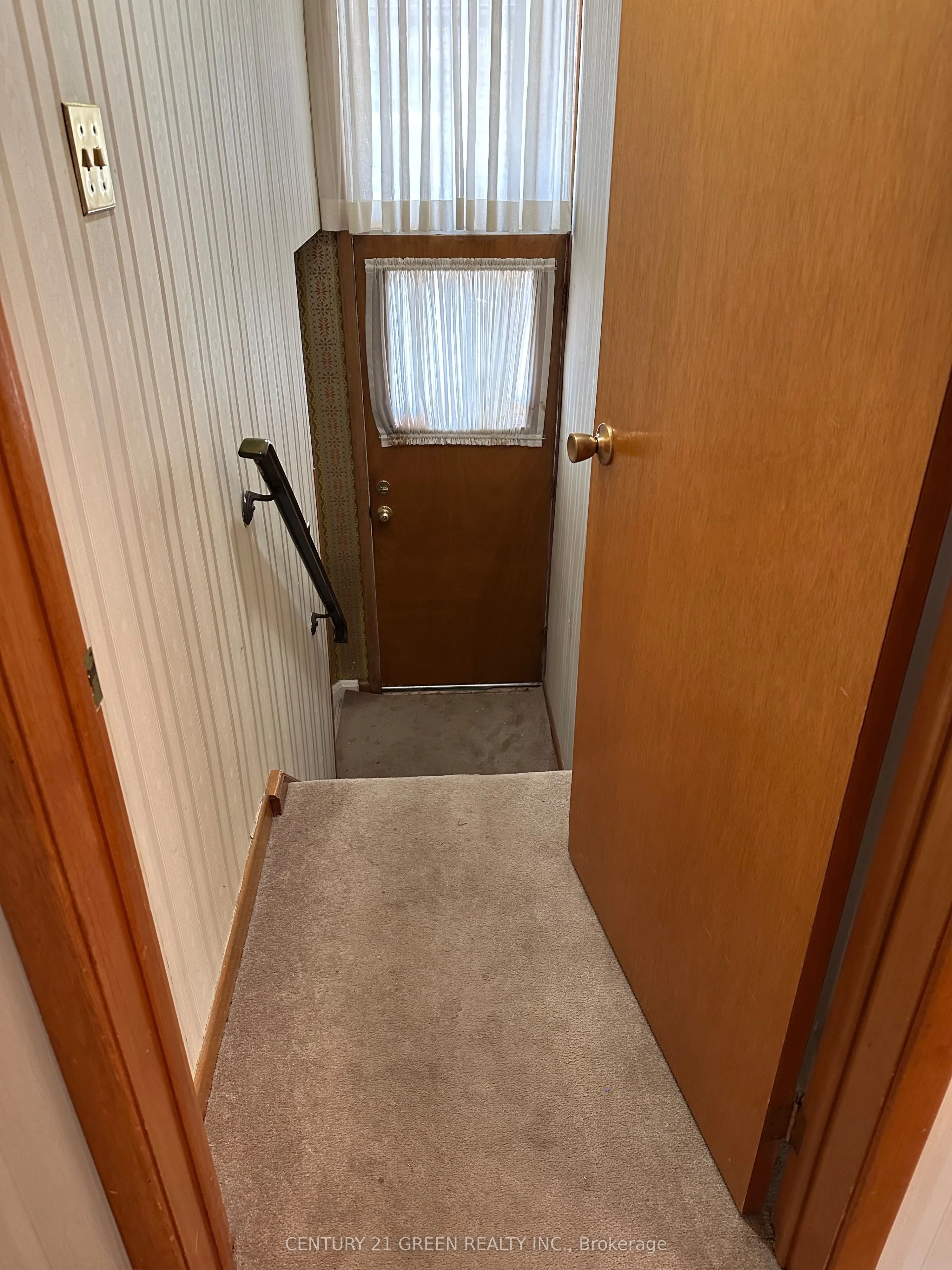 102 Clement Road