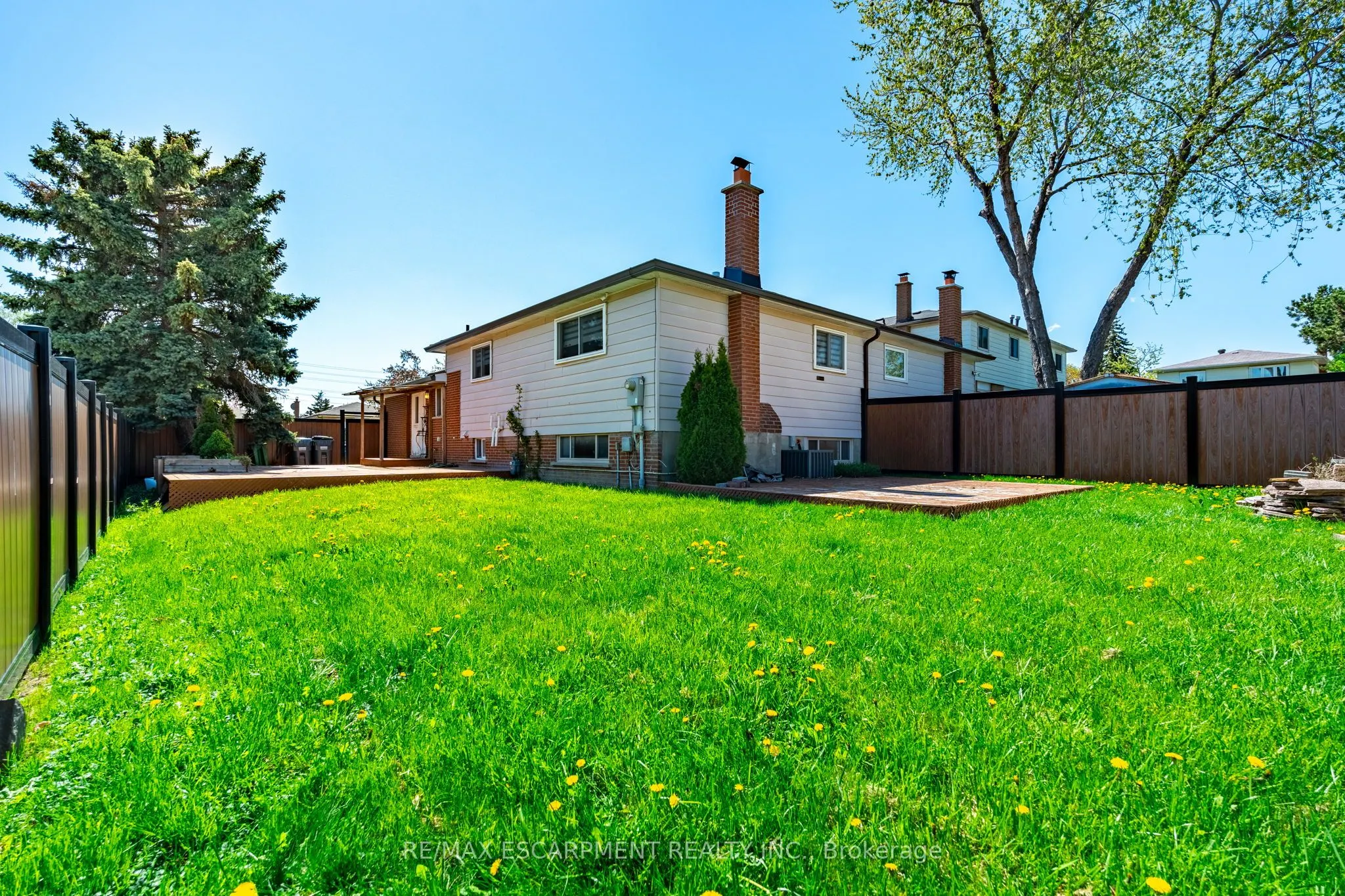 2375 Gareth Road