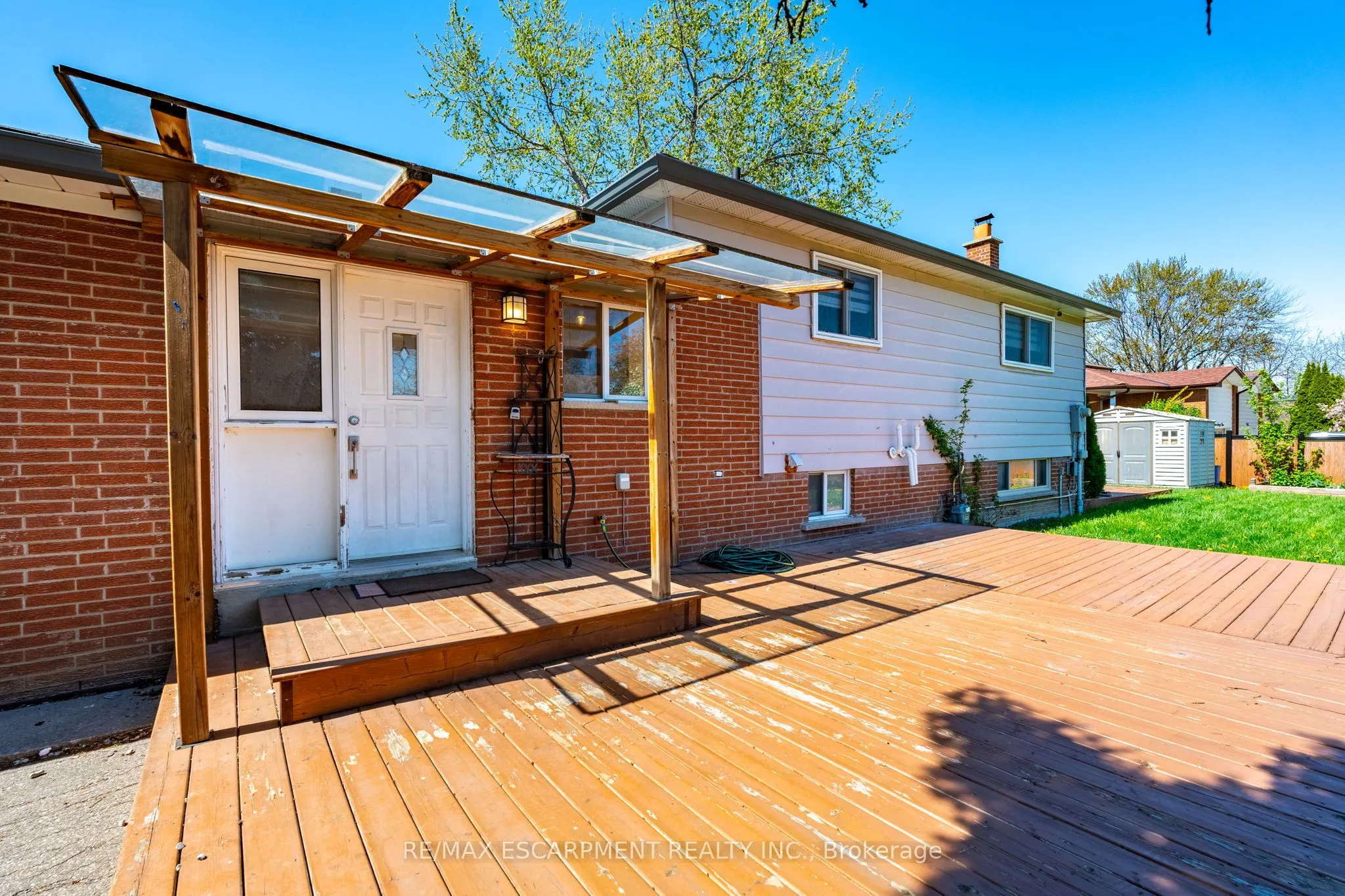 2375 Gareth Road
