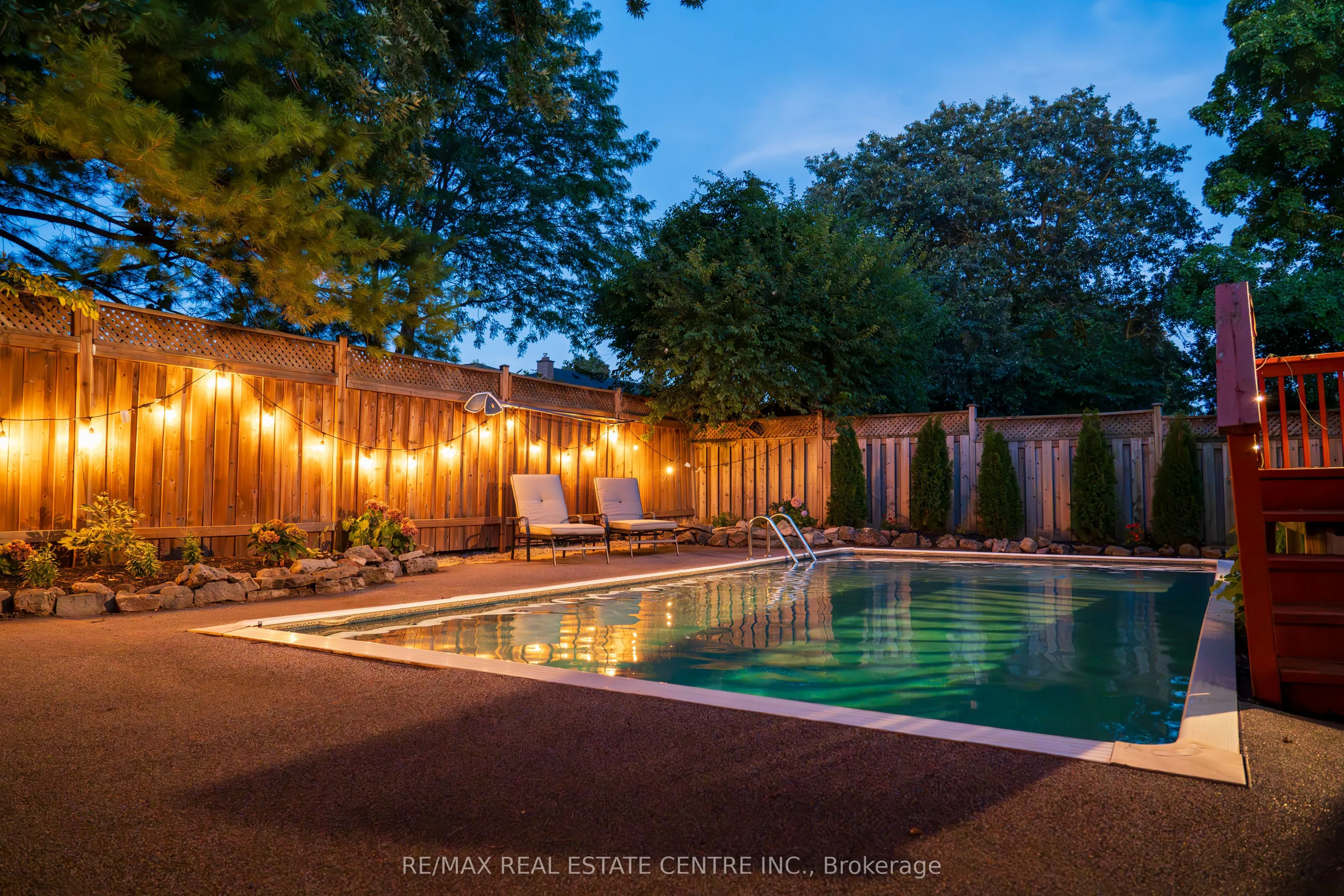 2221 Wyandotte Drive