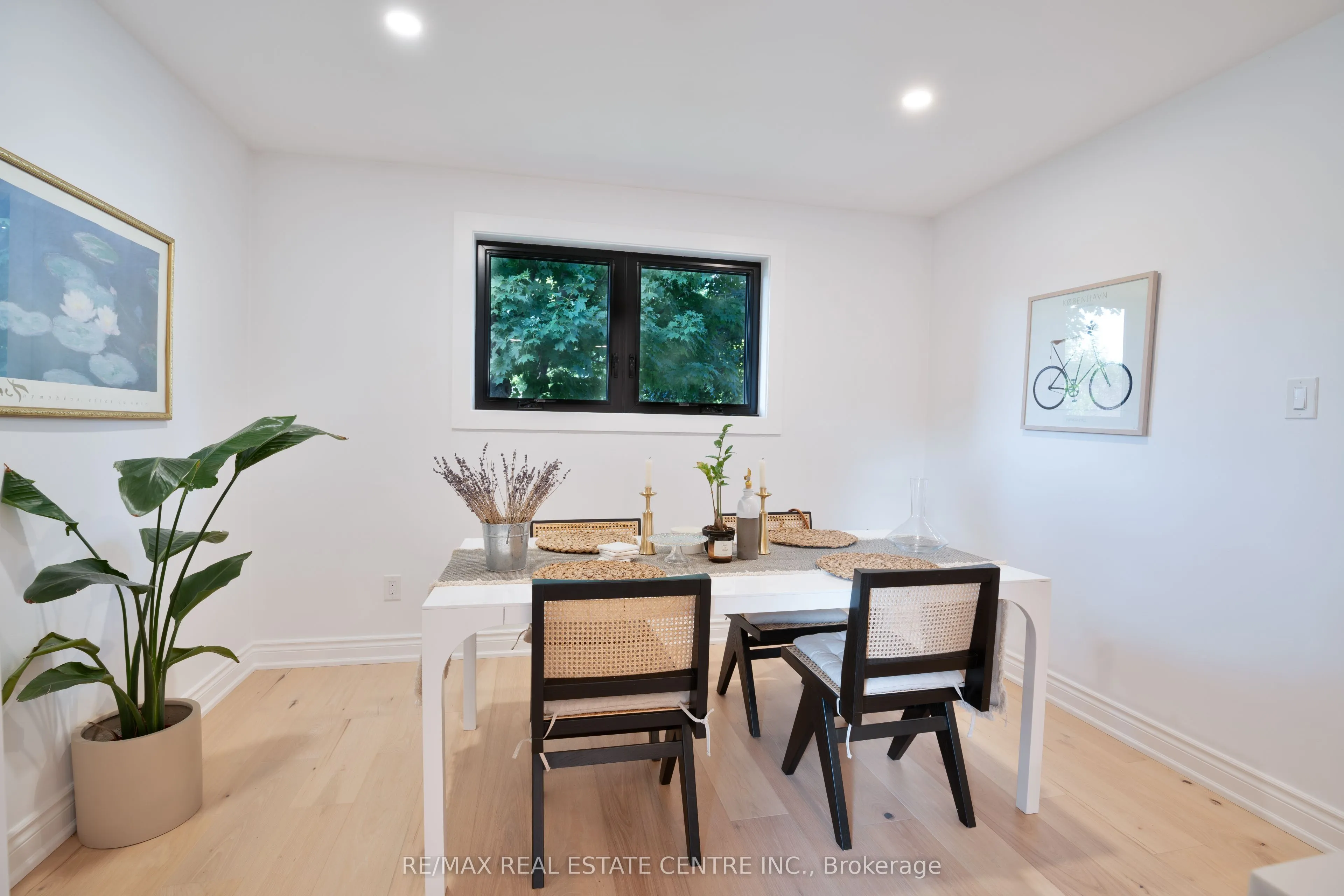 2221 Wyandotte Drive