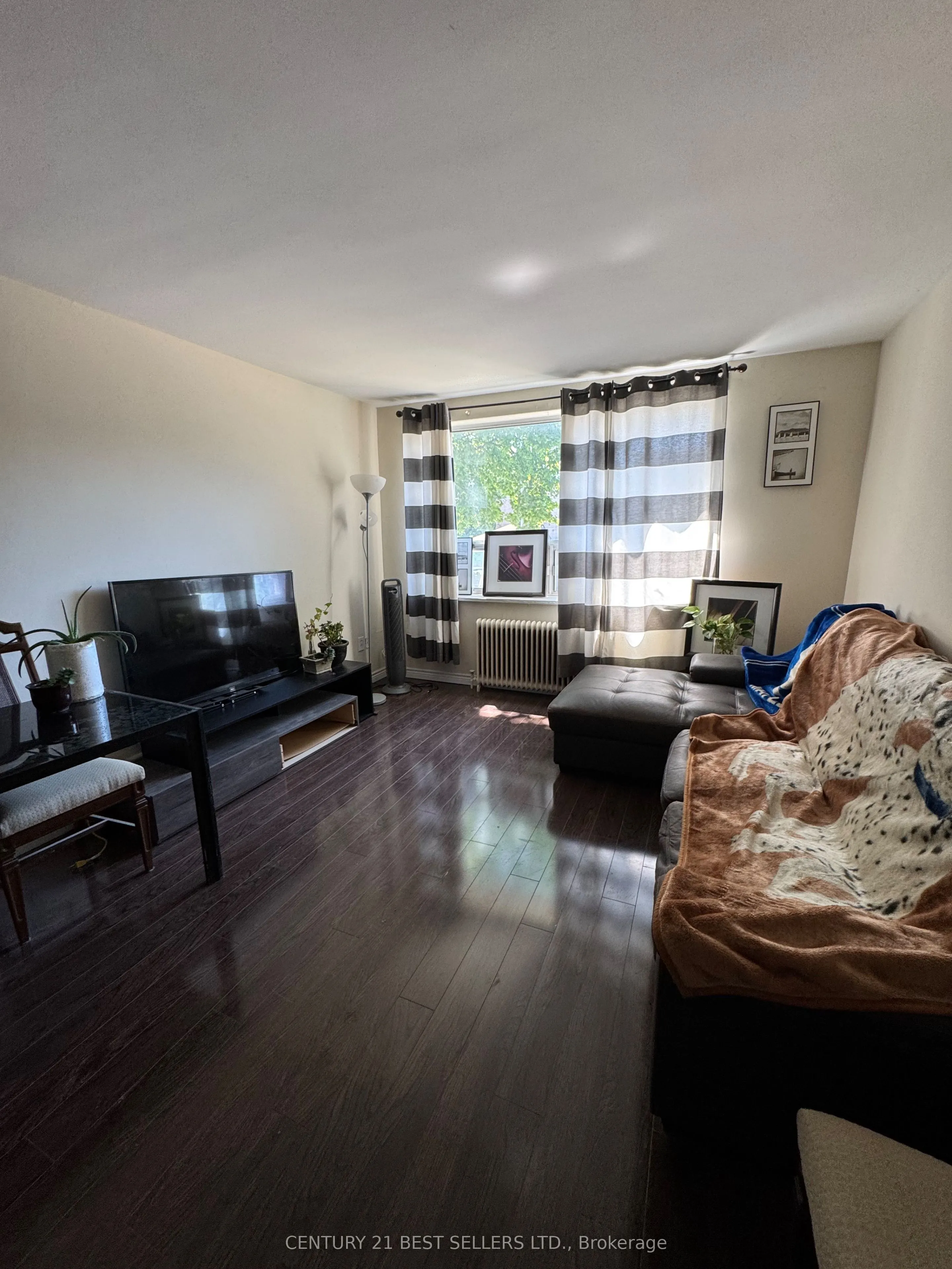 10-105 Twenty Fifth Street