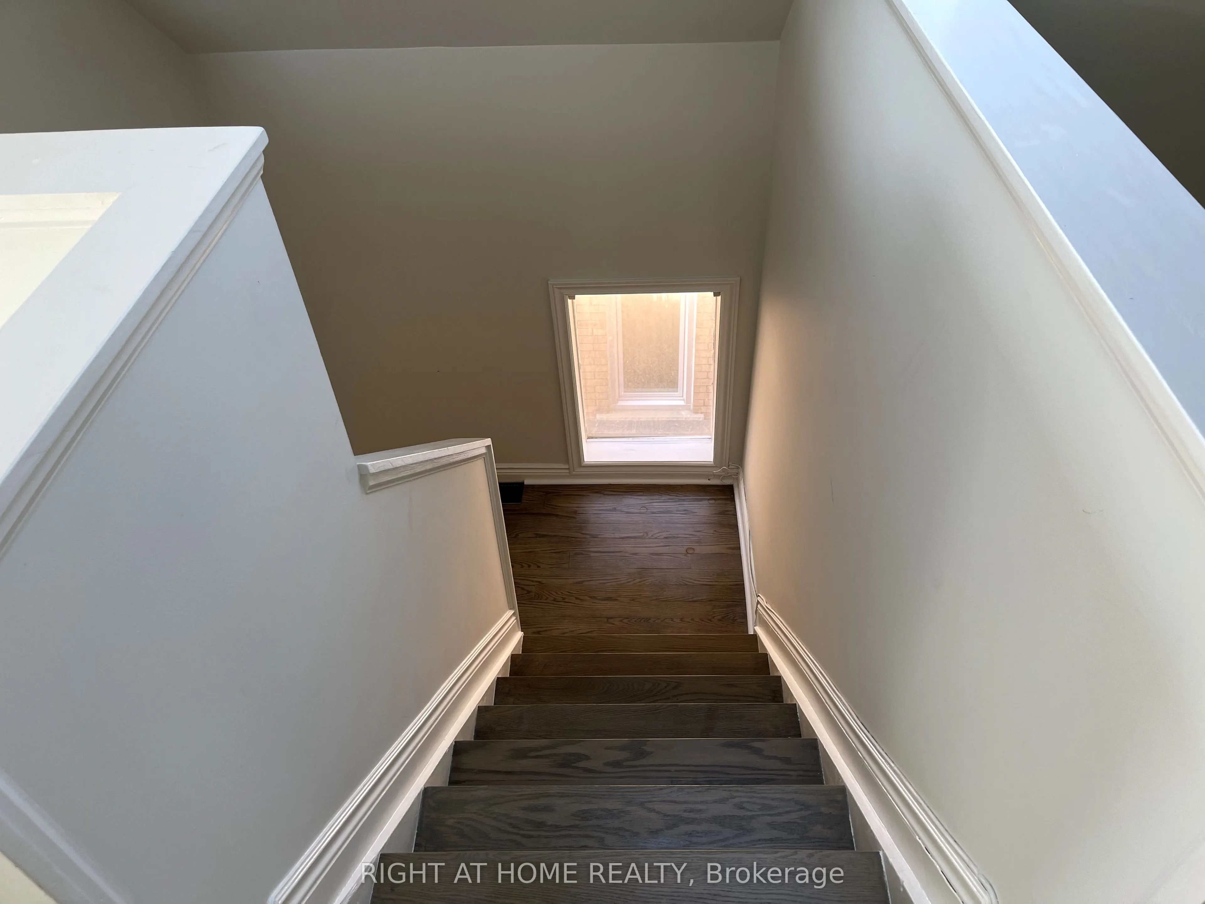 148 Medland Street W