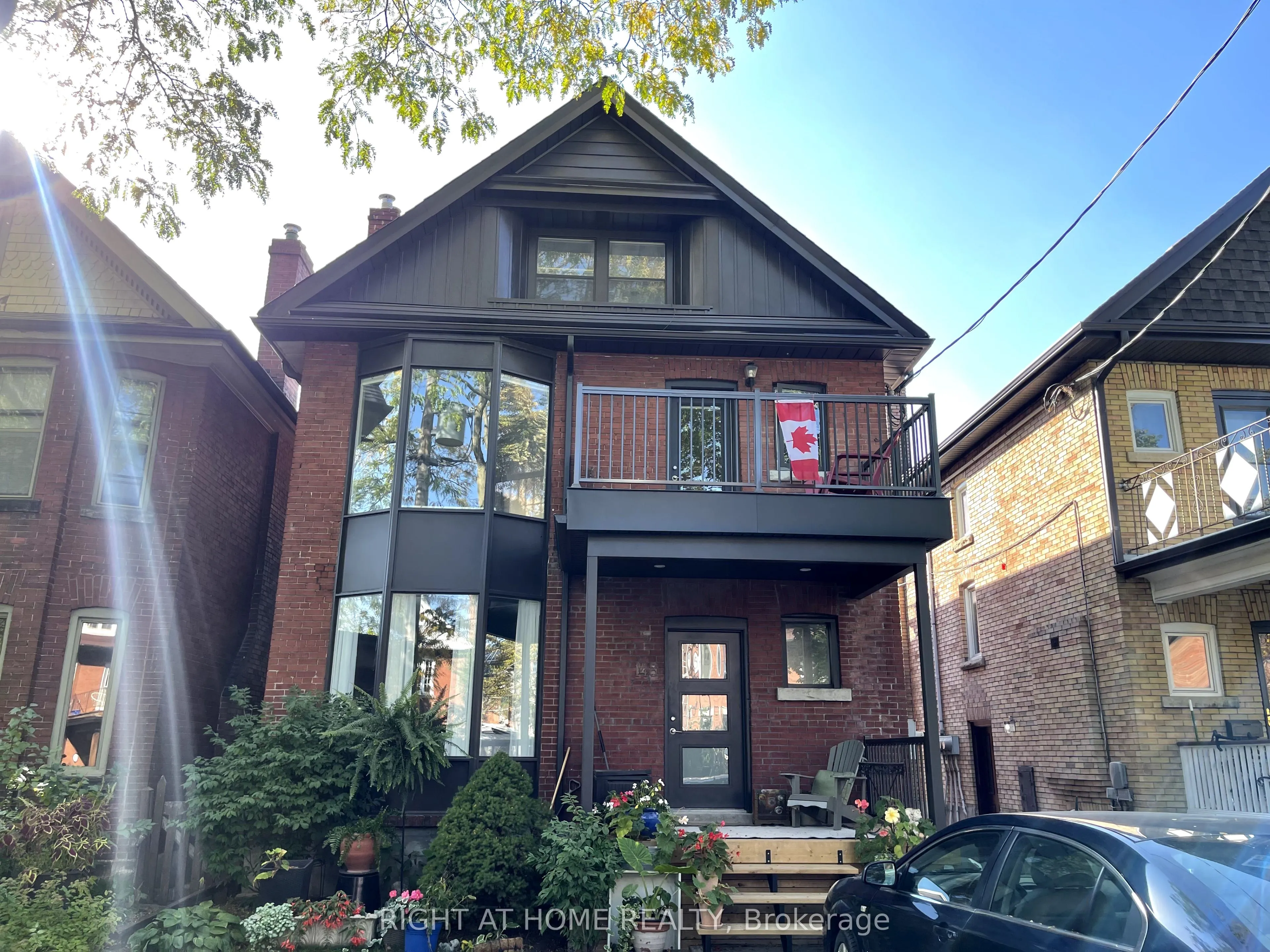 148 Medland Street W