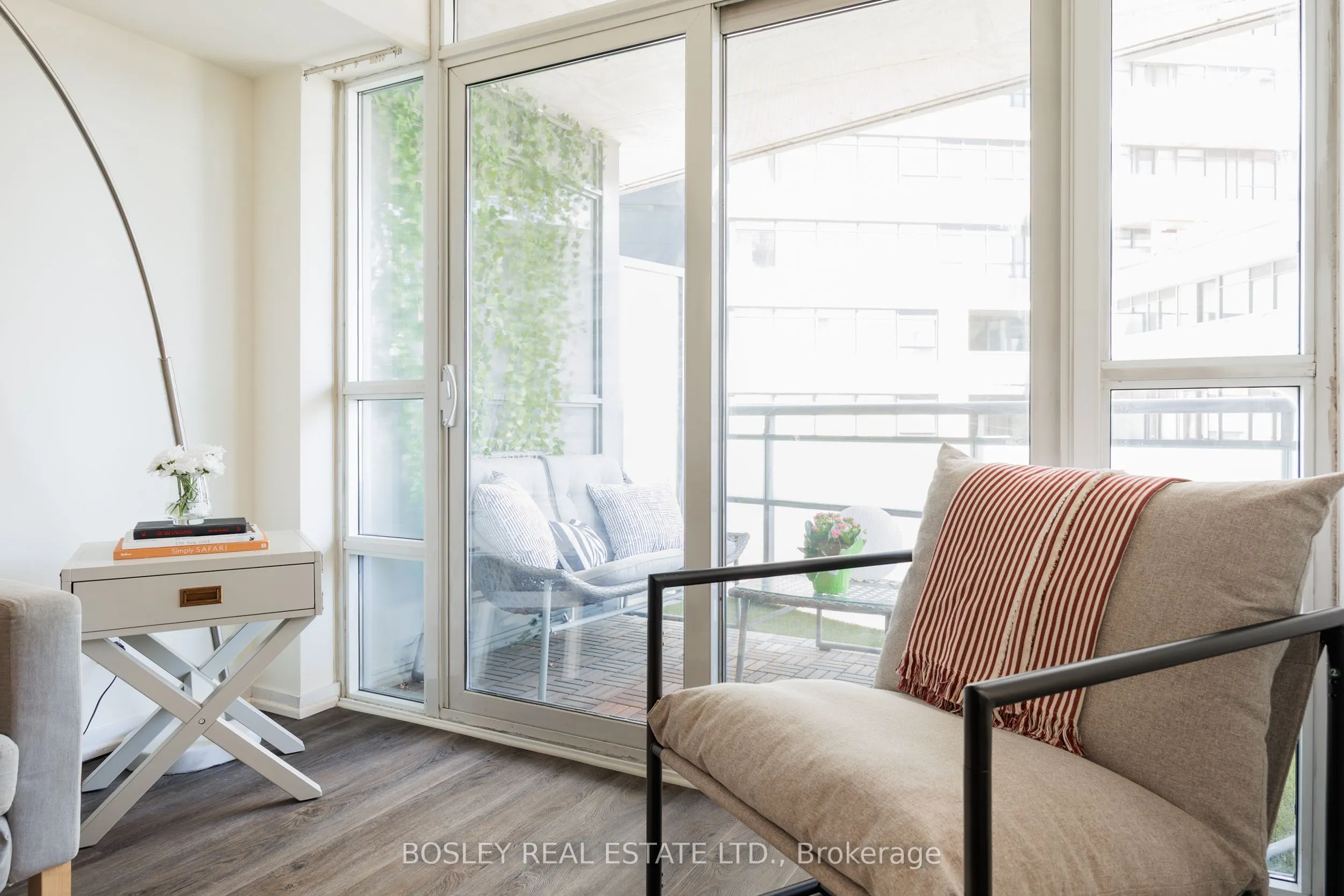 38 Joe Shuster Way, #604