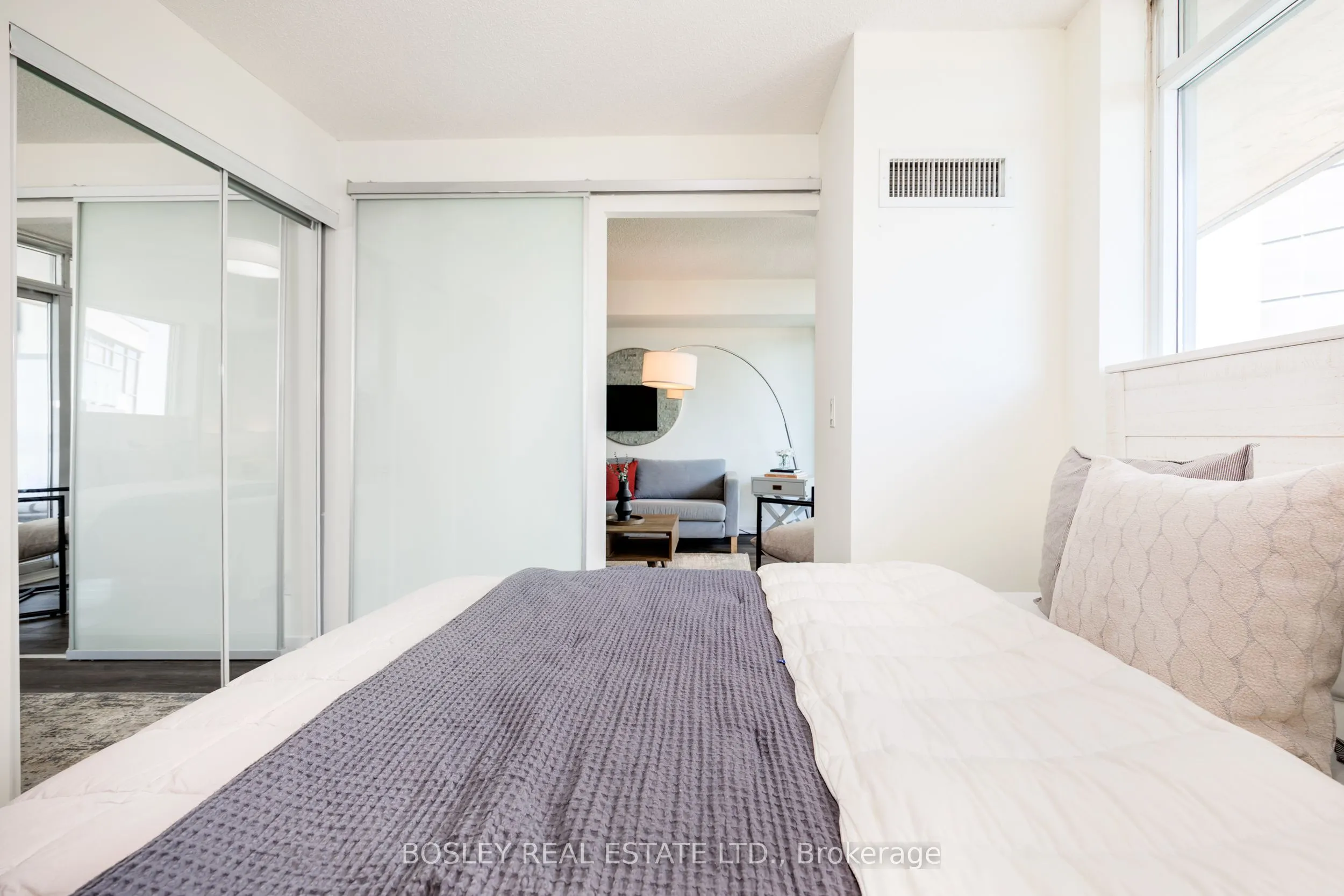 38 Joe Shuster Way, #604