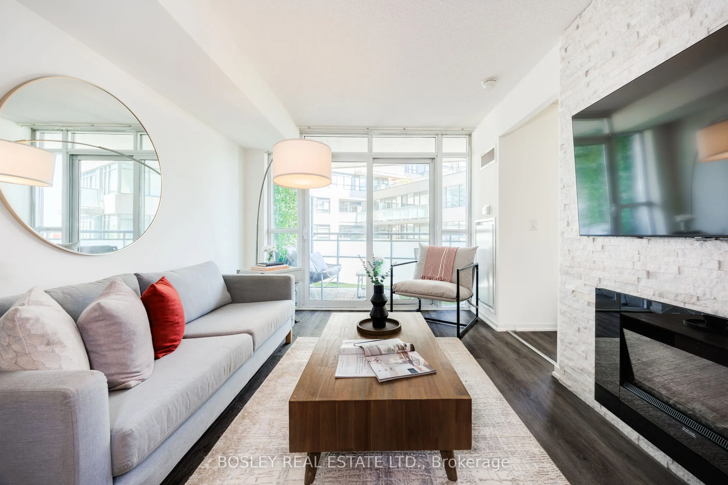 38 Joe Shuster Way, #604