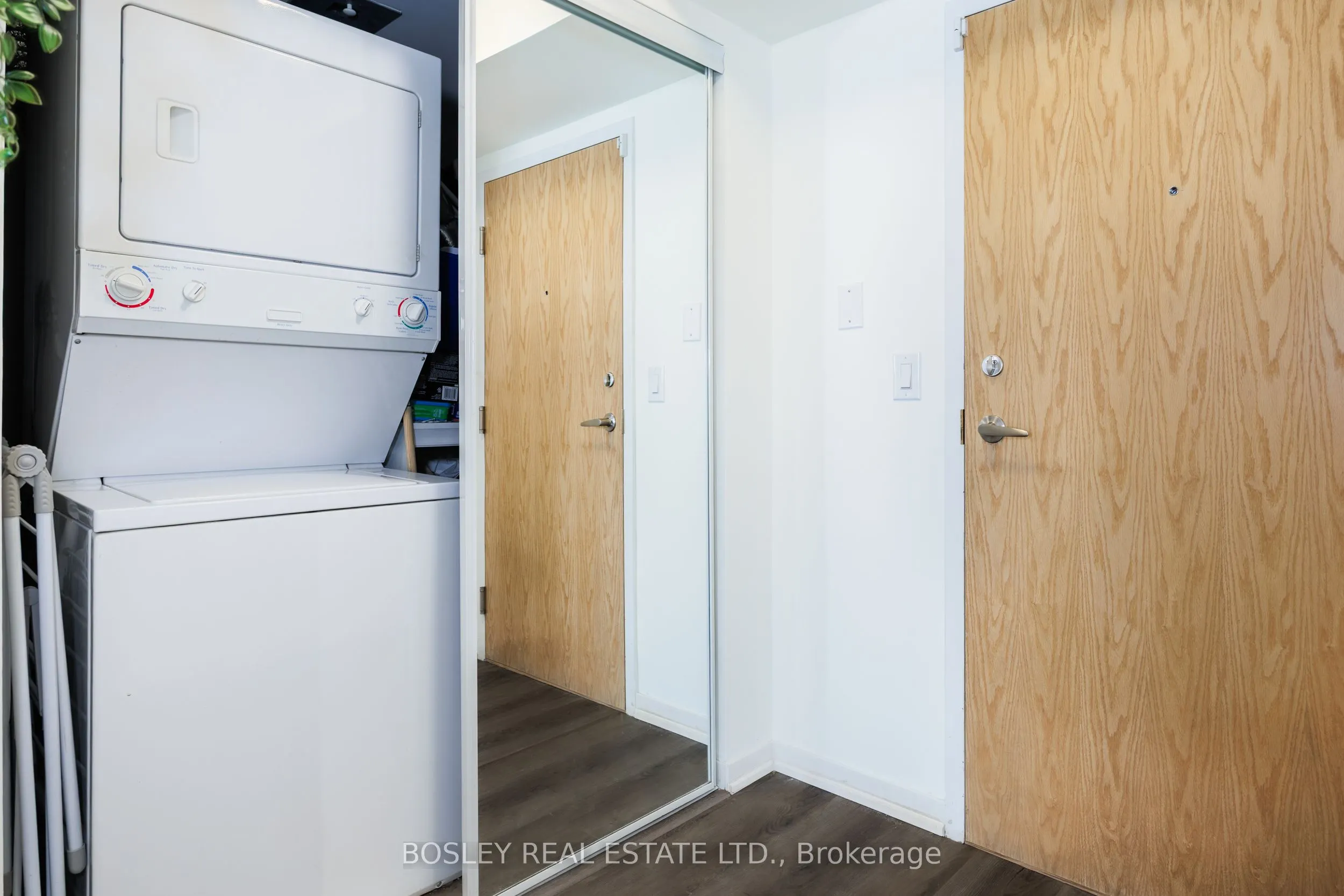 38 Joe Shuster Way, #604