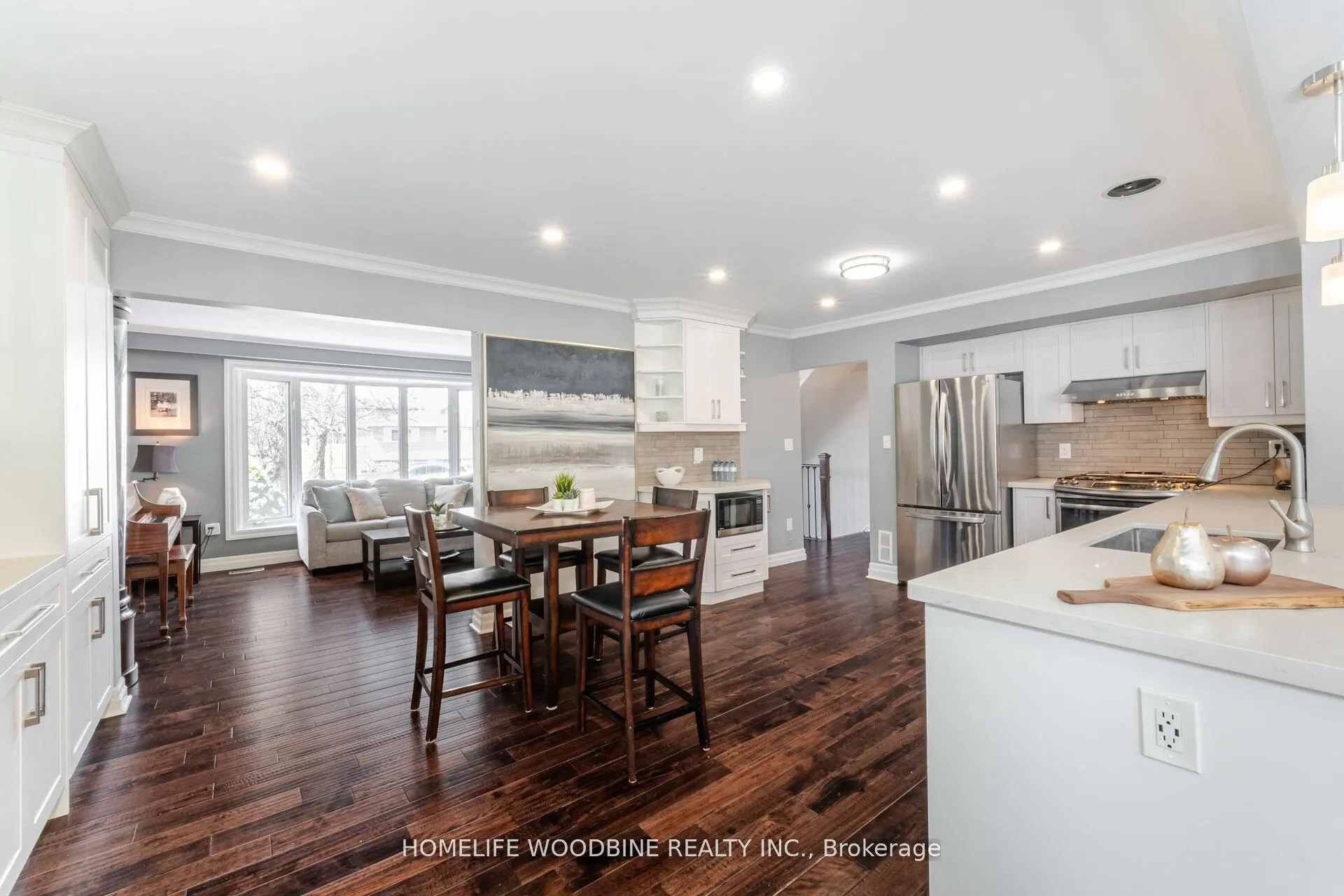 5 Stockman Crescent