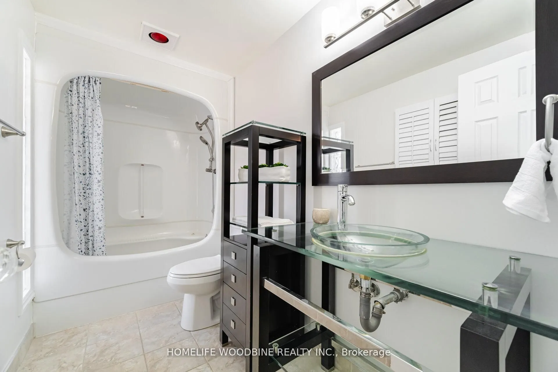 5 Stockman Crescent