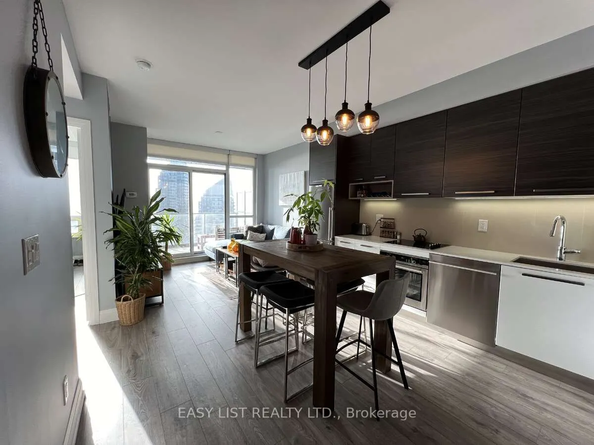 36 Park Lawn Road, #2401