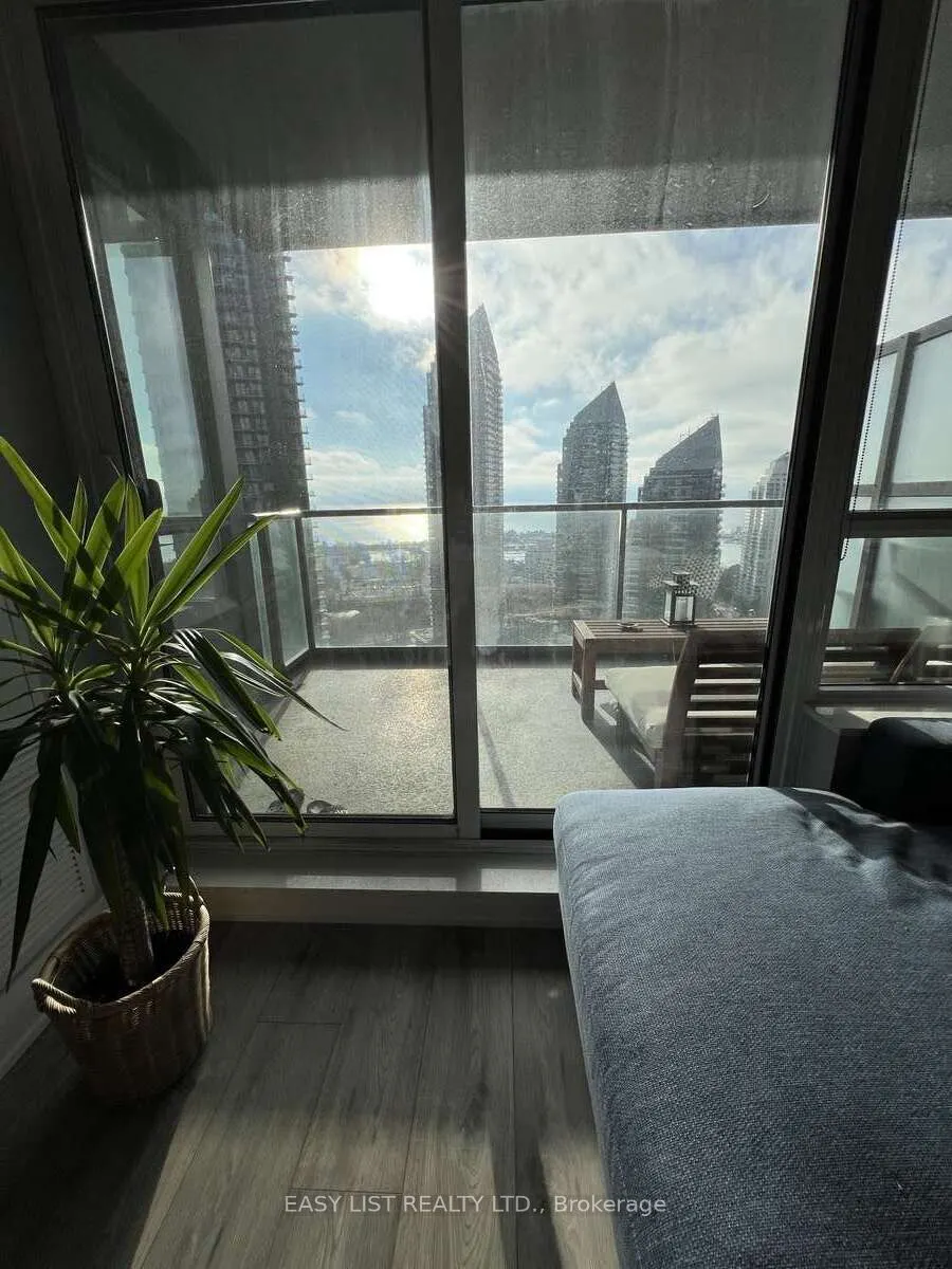 36 Park Lawn Road, #2401