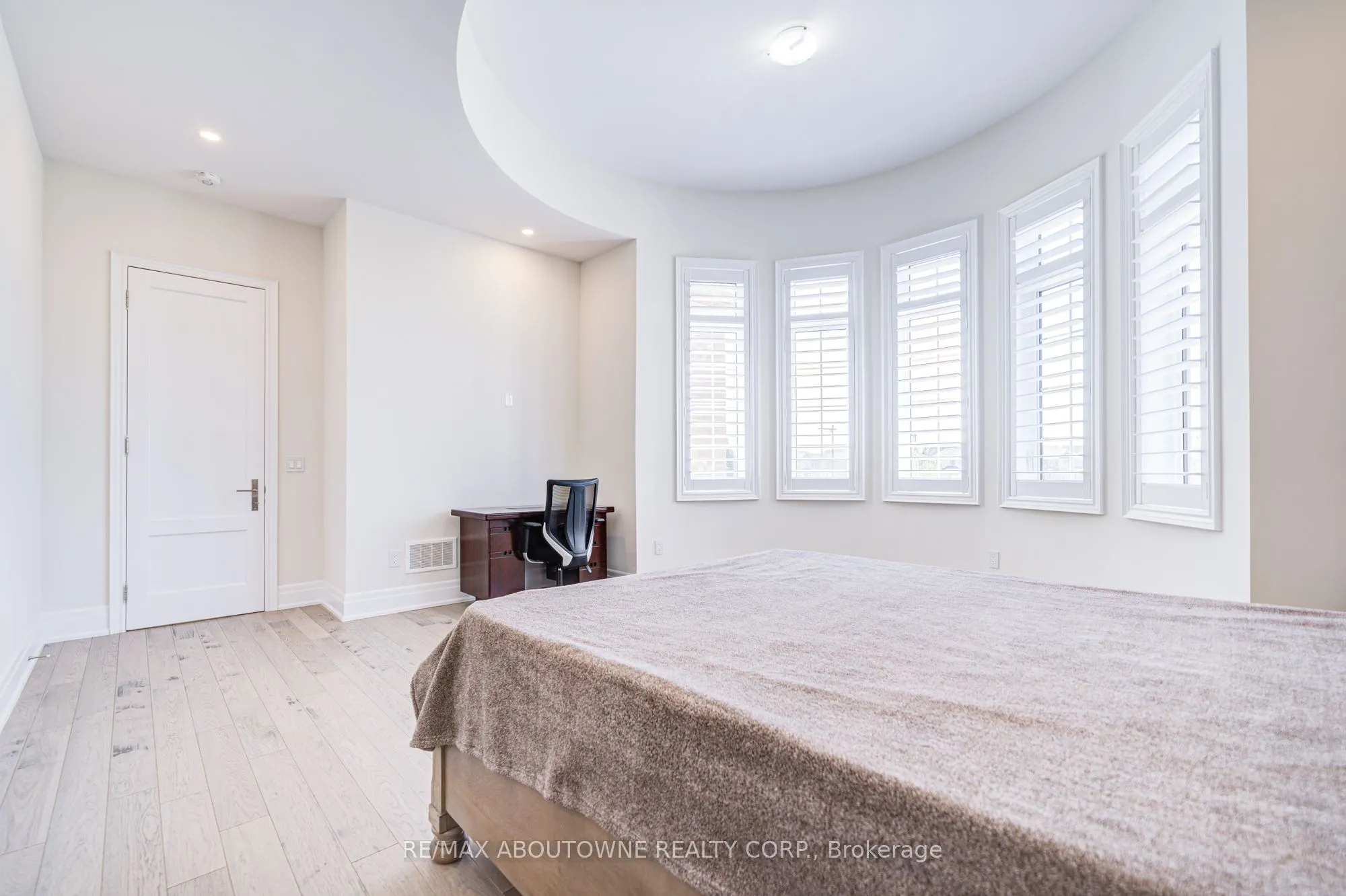 2359 Saw Whet Boulevard