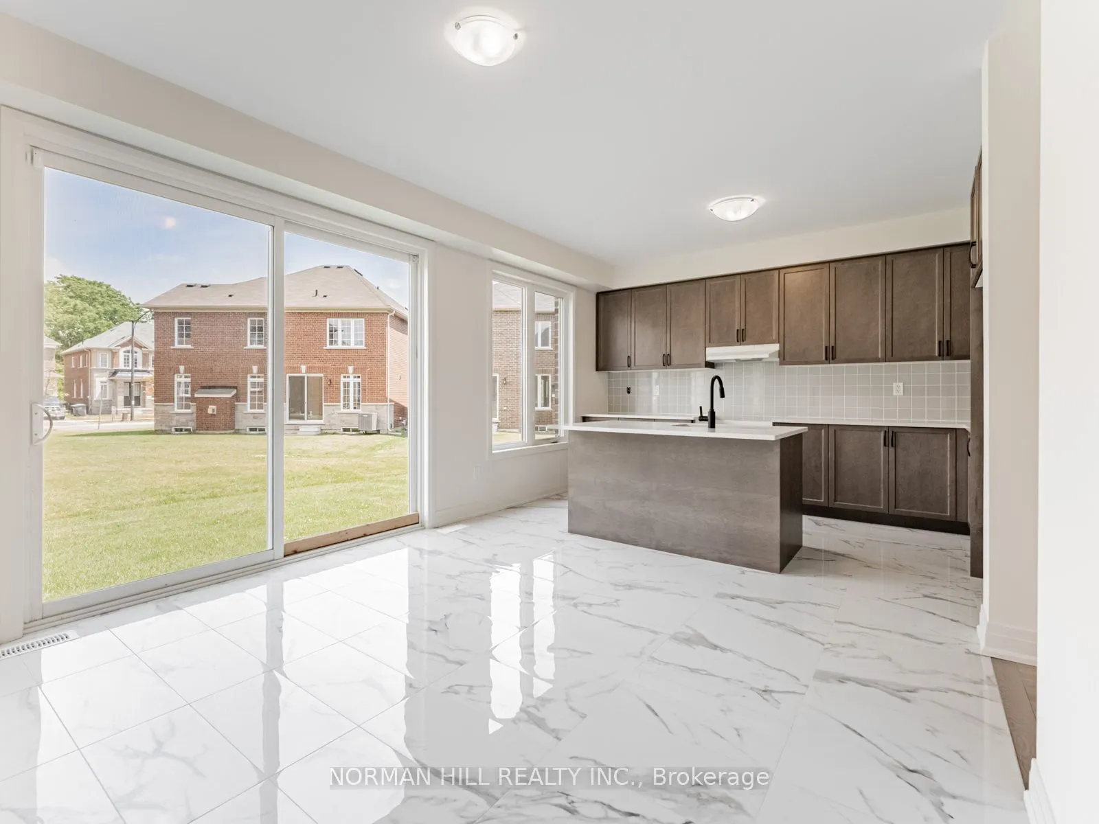 5 Lilestone Drive