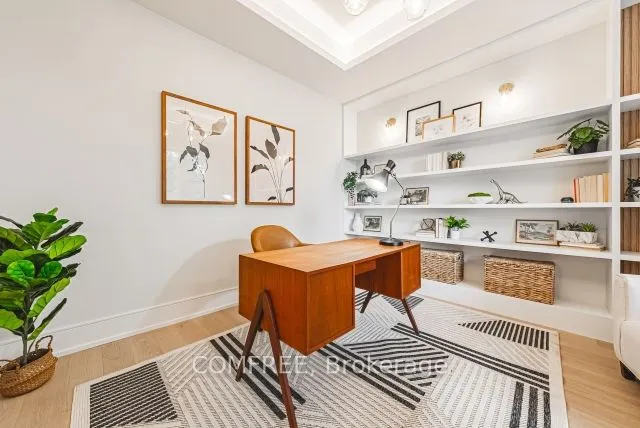 202 Queen Street W