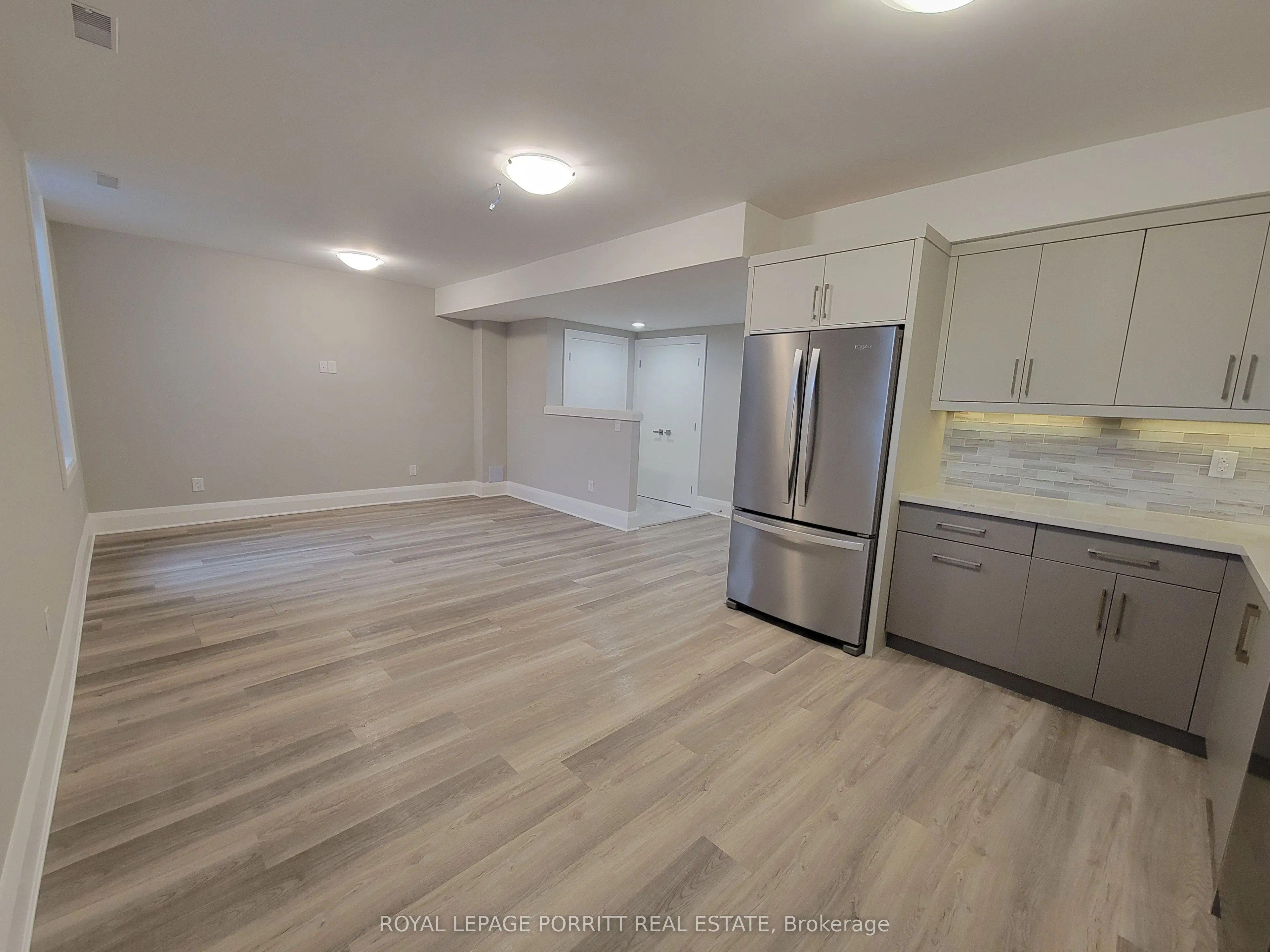 15 Elton Crescent, #Lower